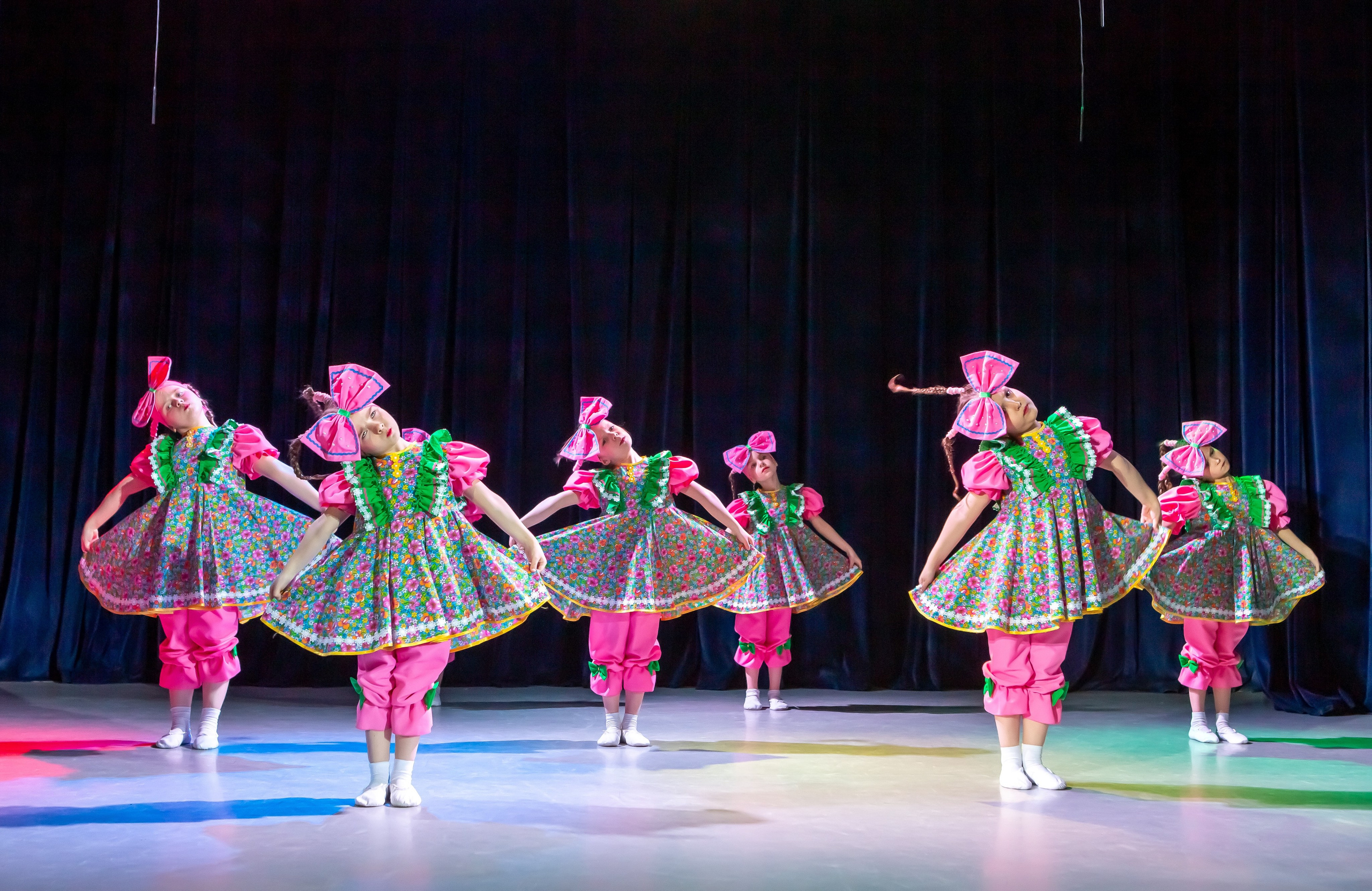 Детский танцевальный коллектив Калинка. Репортажный, семейный, свадебный, портретный фотограф