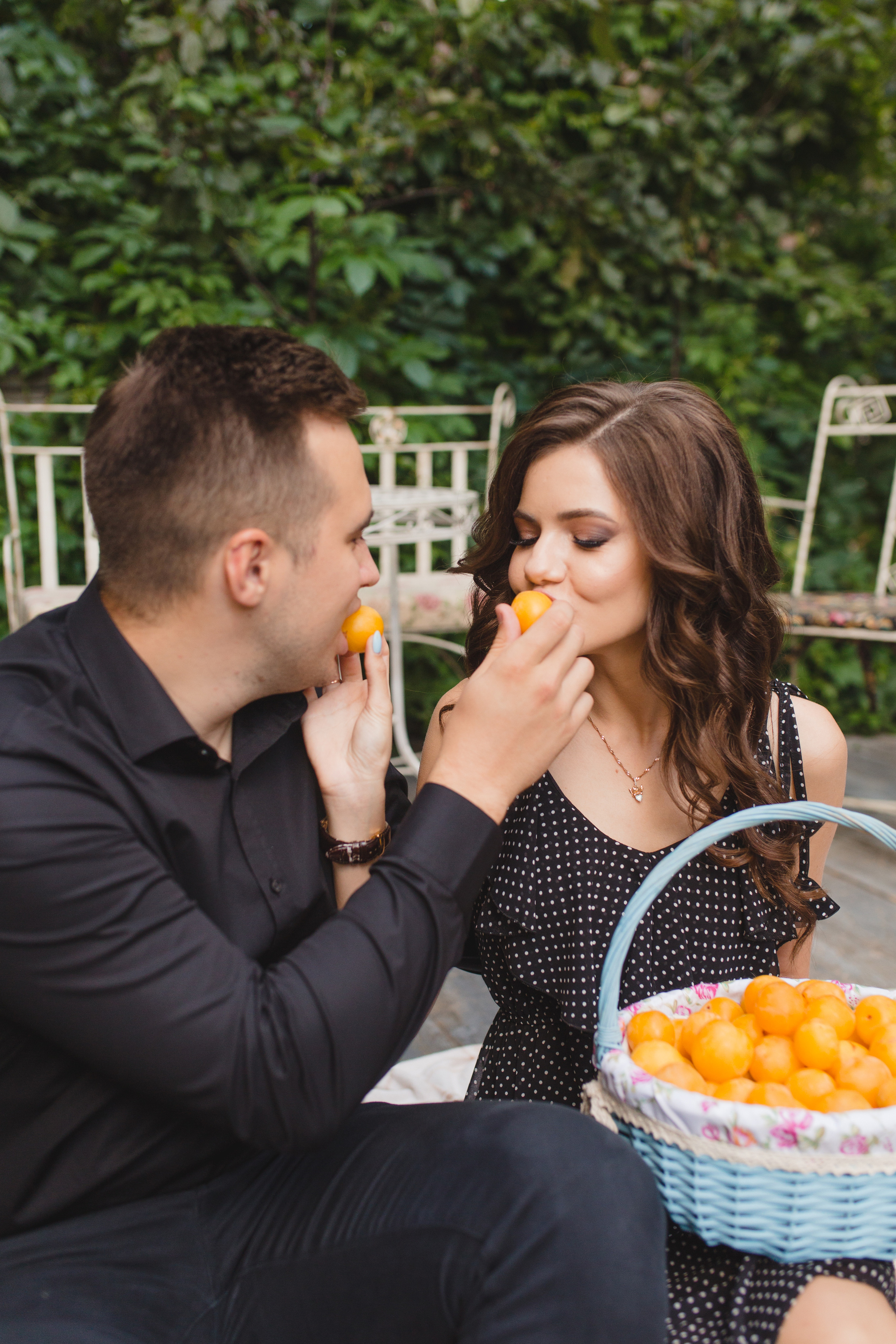 Рената и Самат. Главная