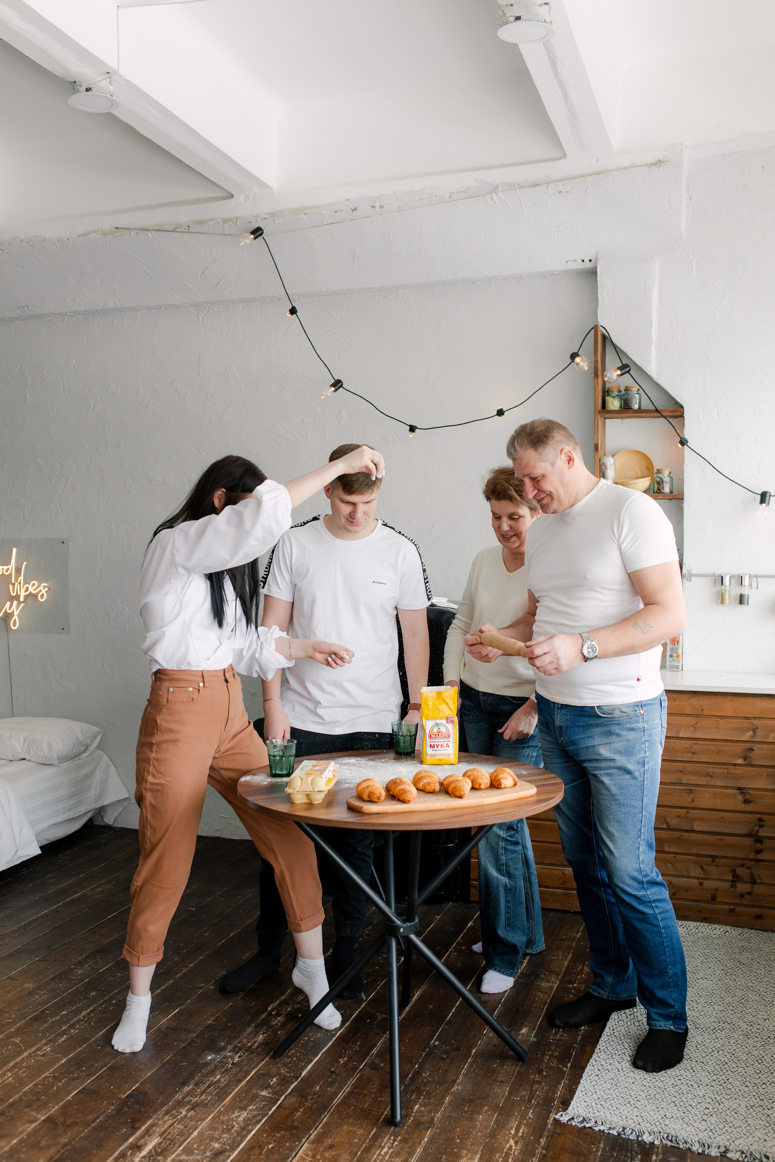 Семья Алсу и Саши. Главная