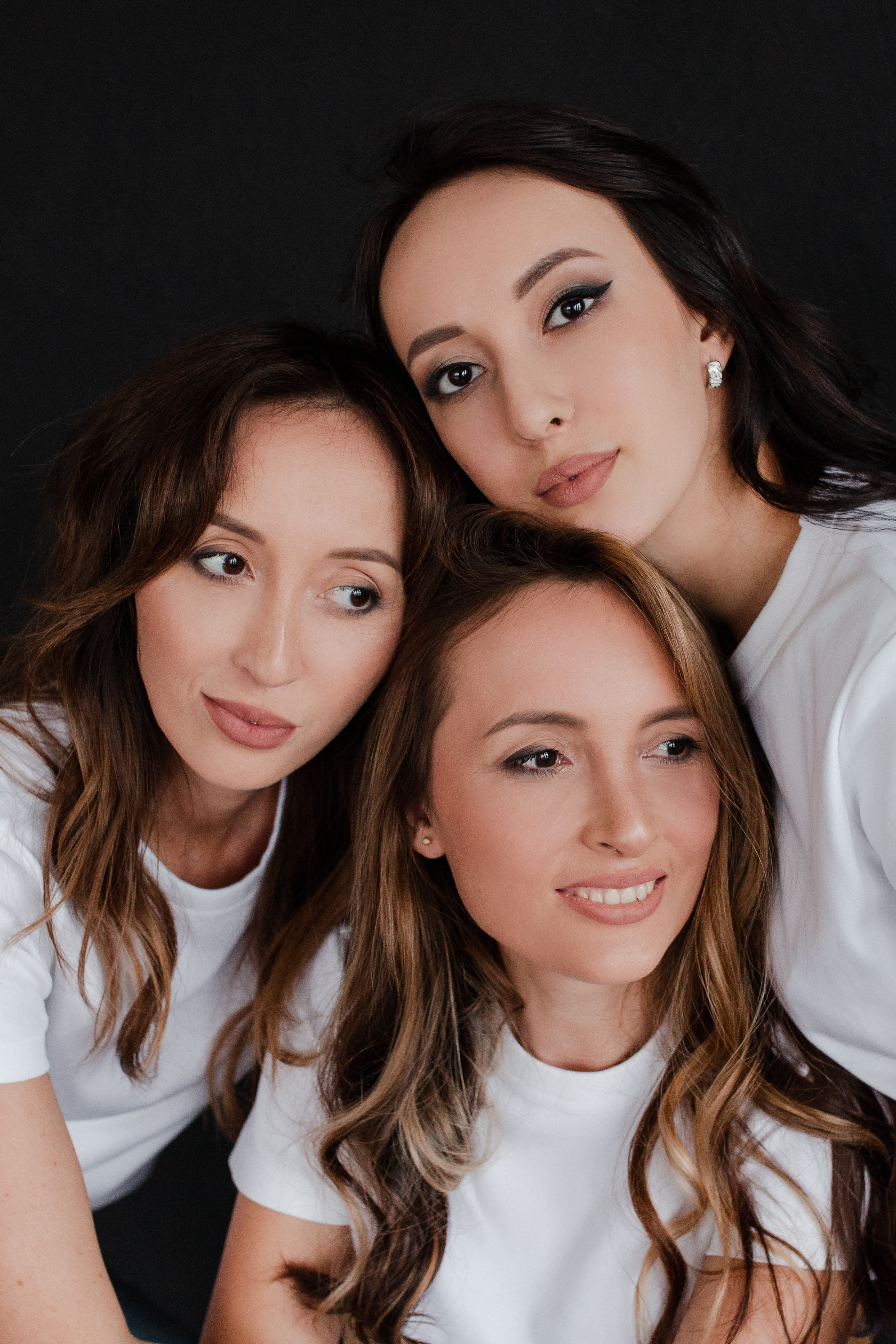 Зульфира с сестрами. Главная