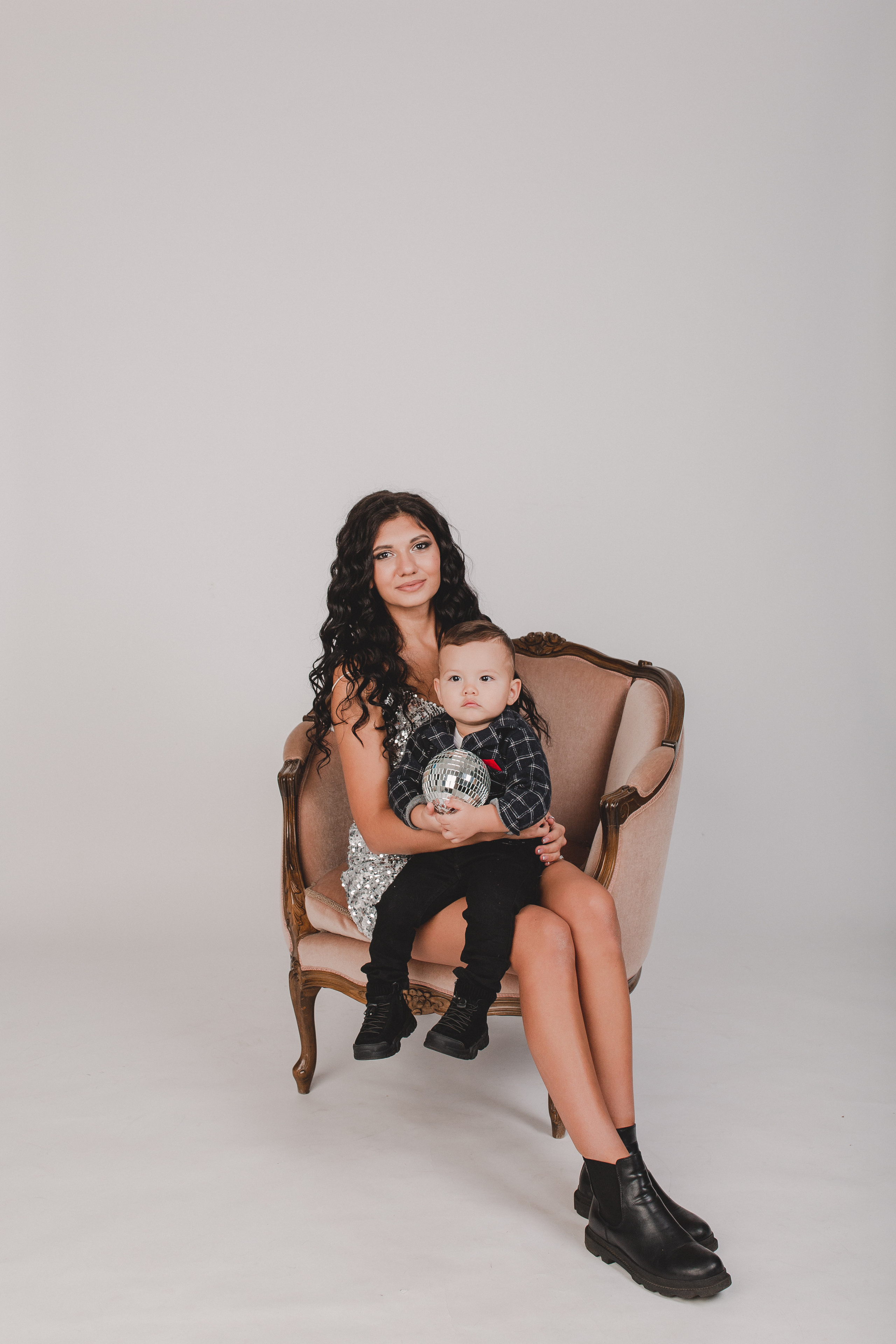 Семья Зили. Главная