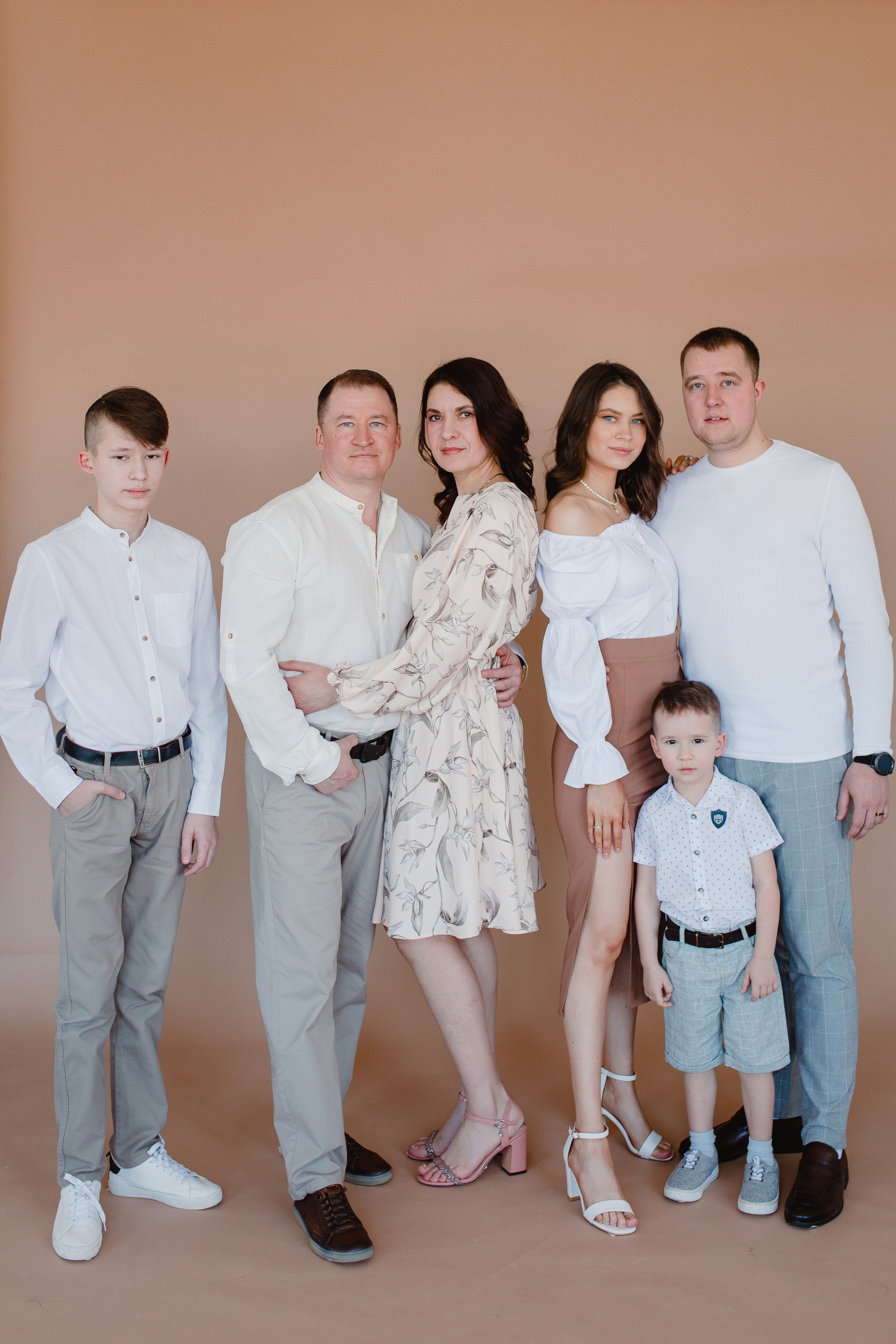 Семья Регины. Главная