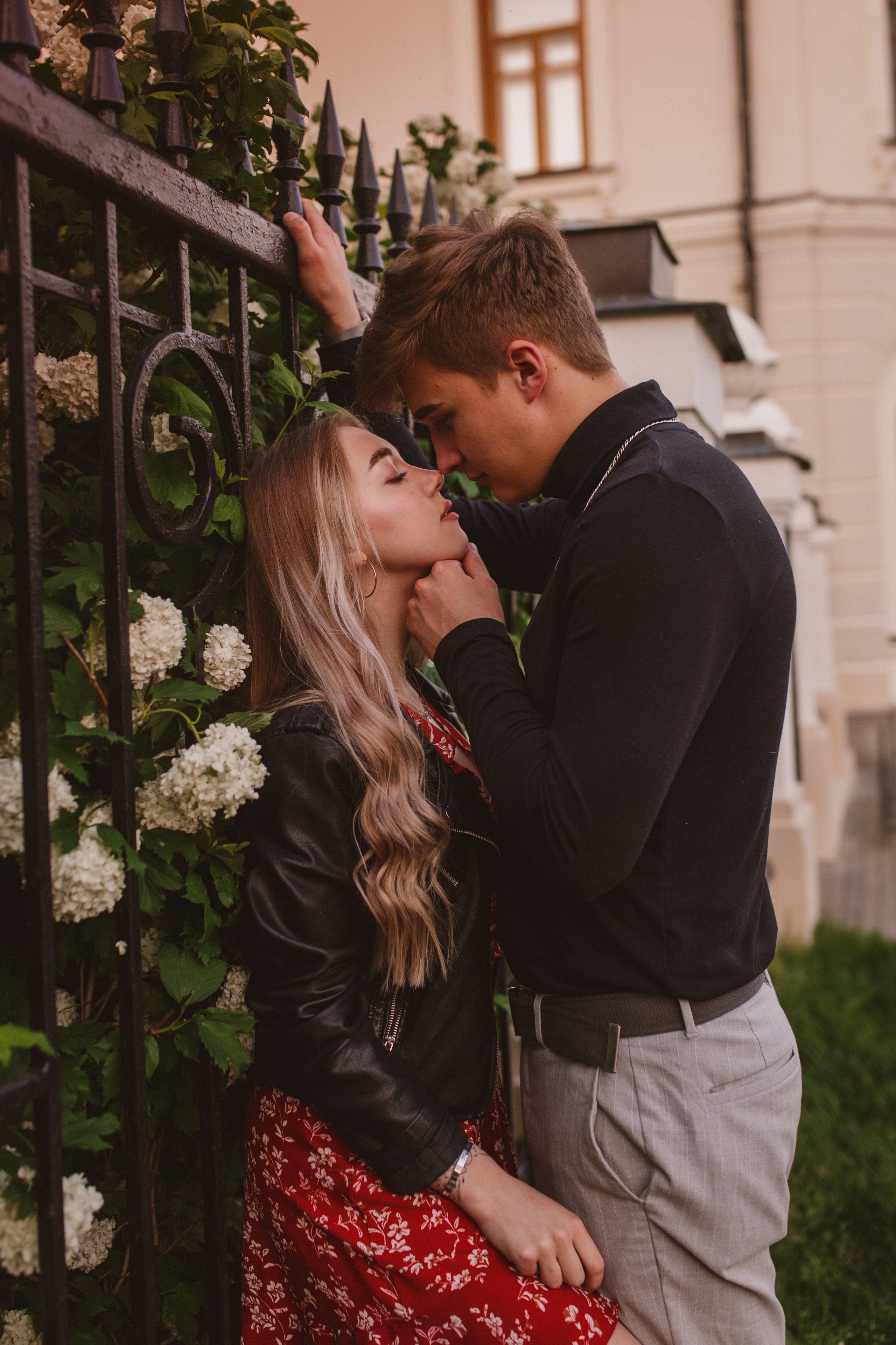 Лиана и Миша. Главная