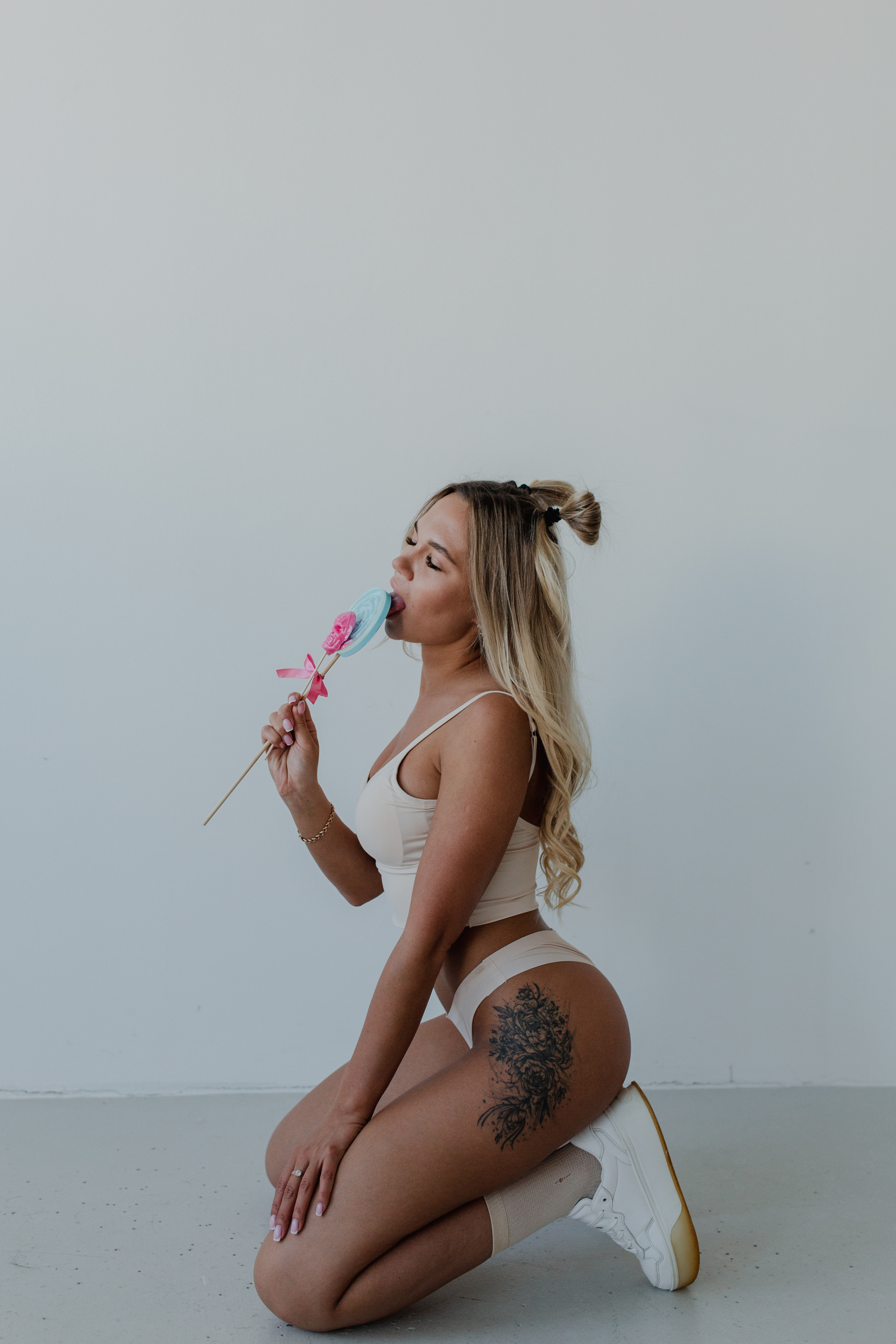 Кристина. Главная