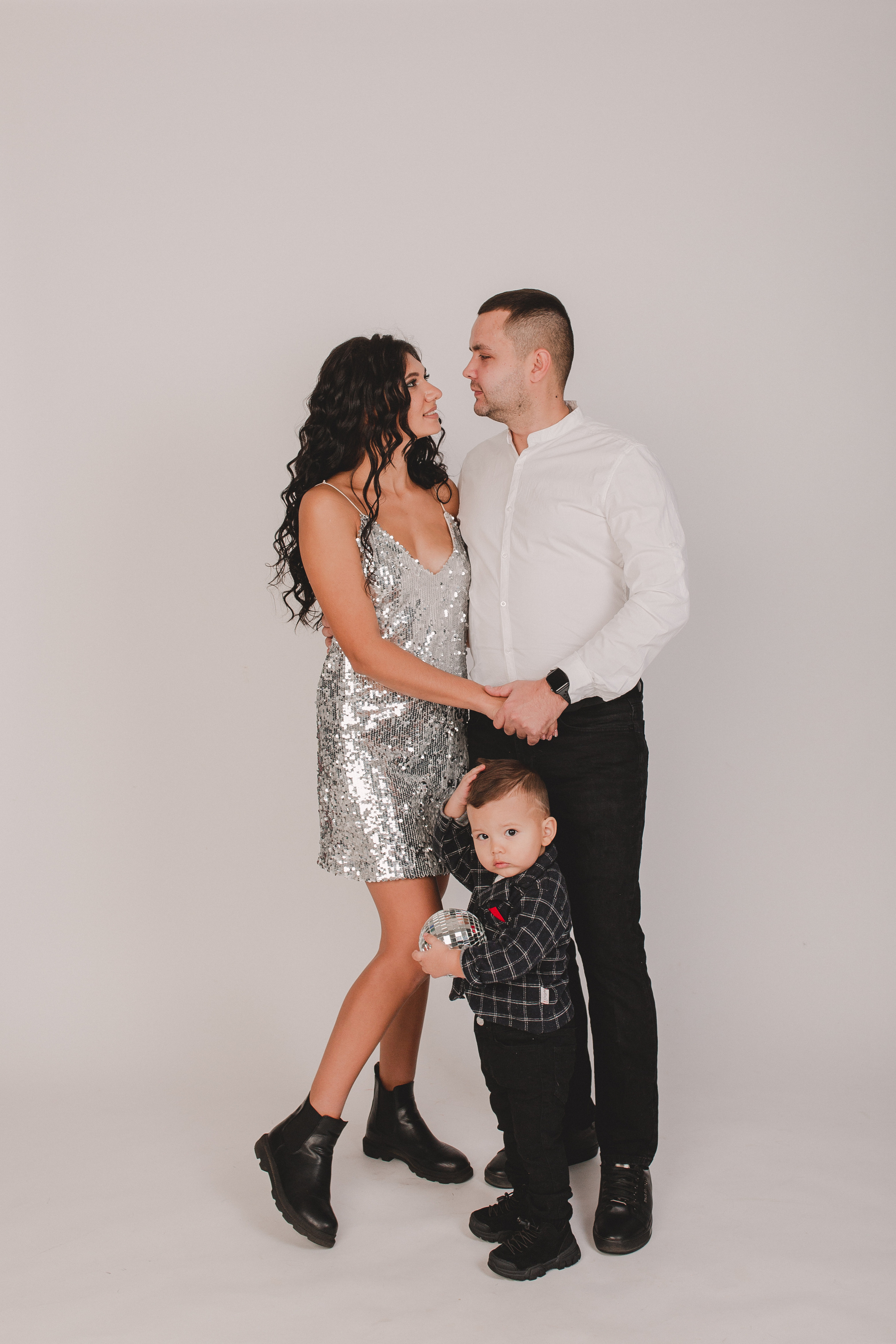 Семья Зили. Главная