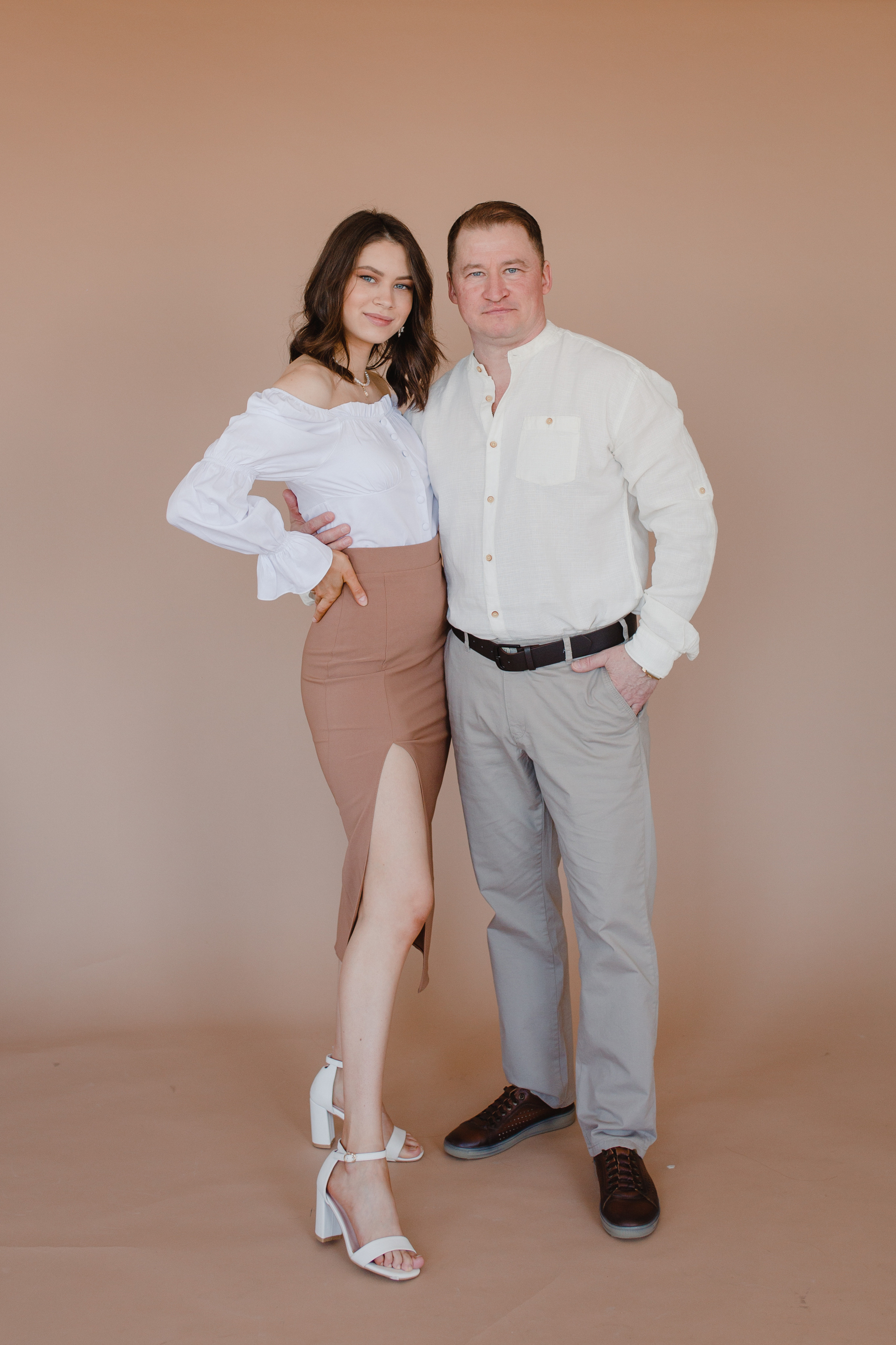 Семья Регины. Главная