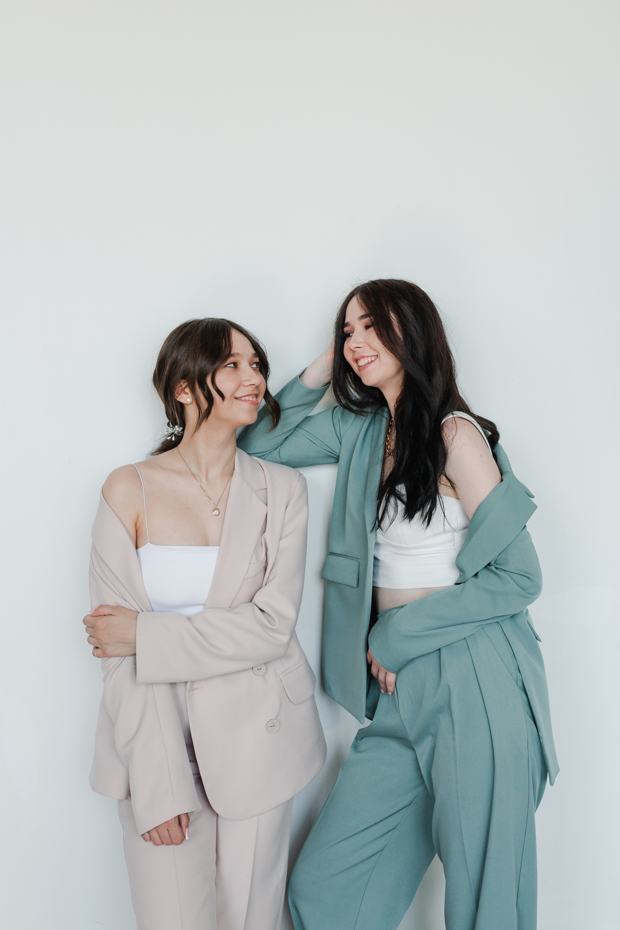 Алсу и Зиля. Главная