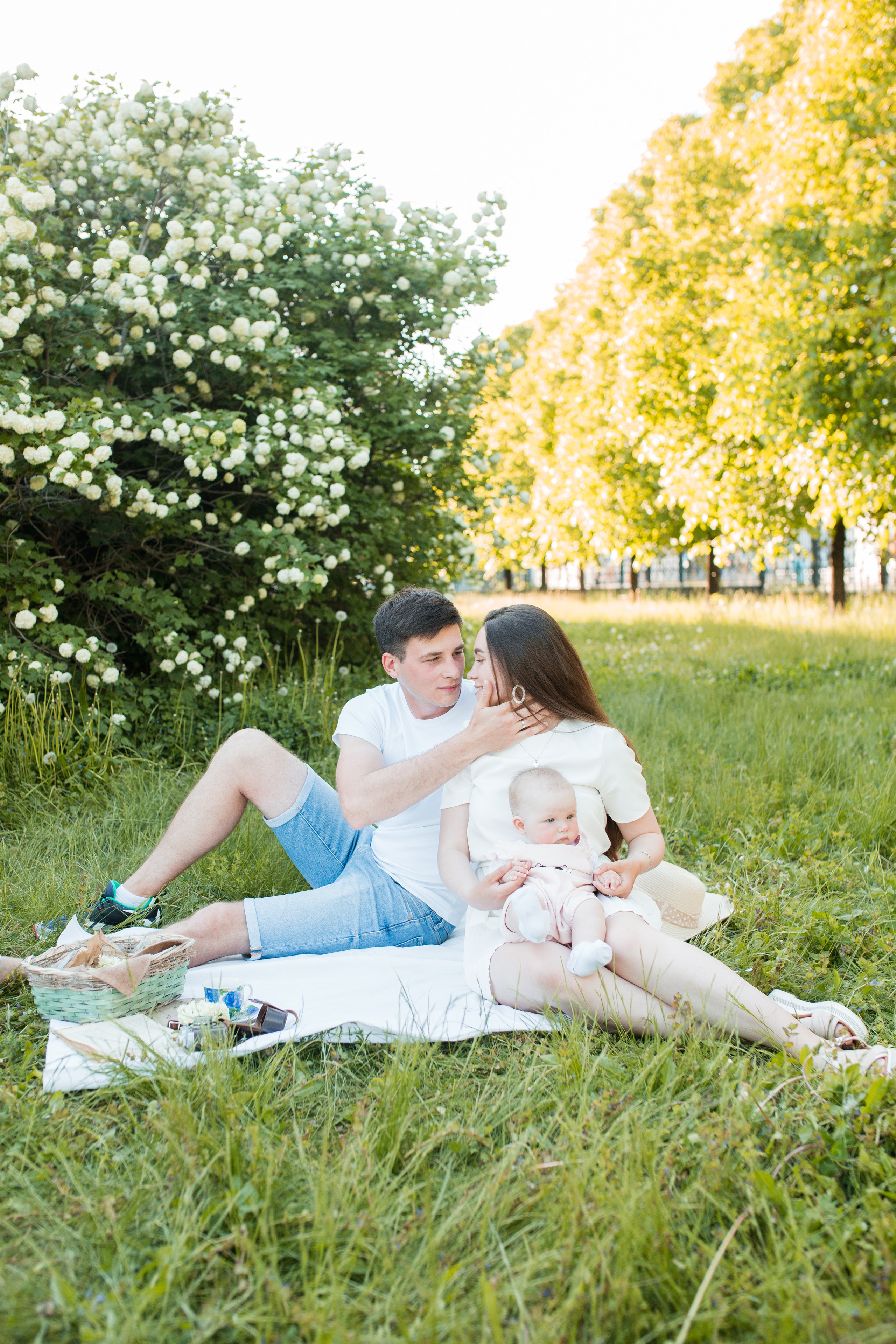 Яна, Игорь и Евочка. Главная