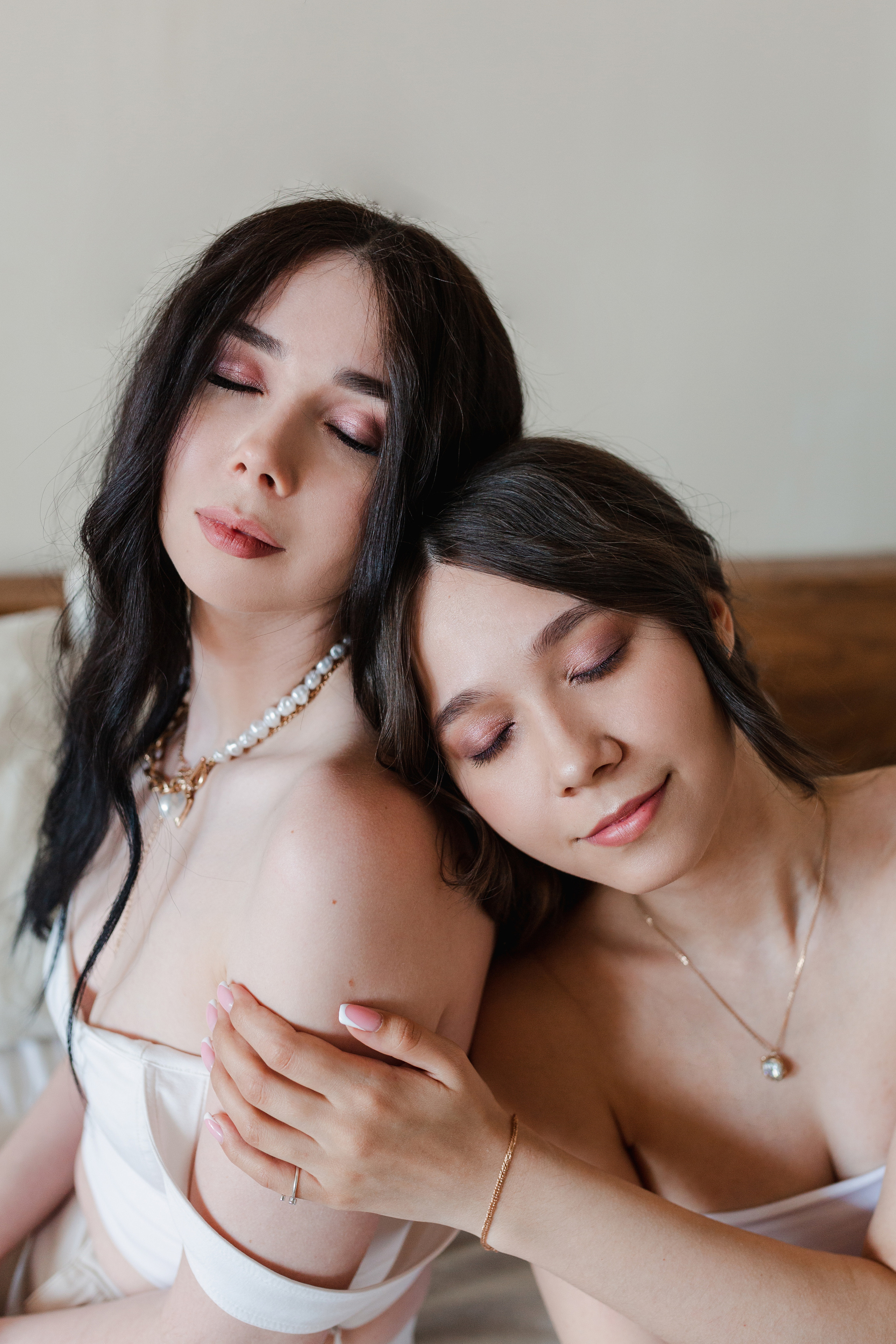 Алсу и Зиля. Главная