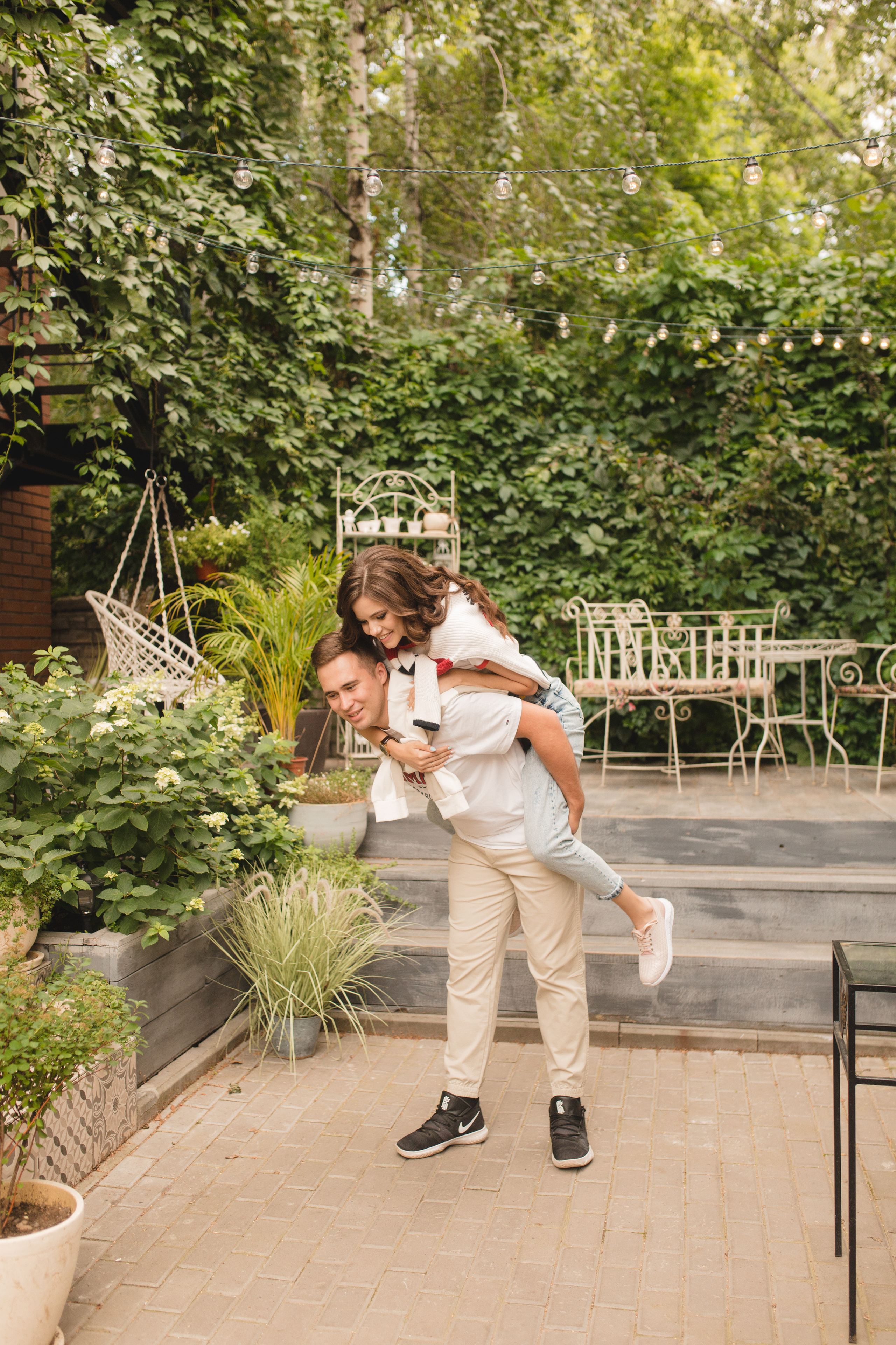 Рената и Самат. Главная