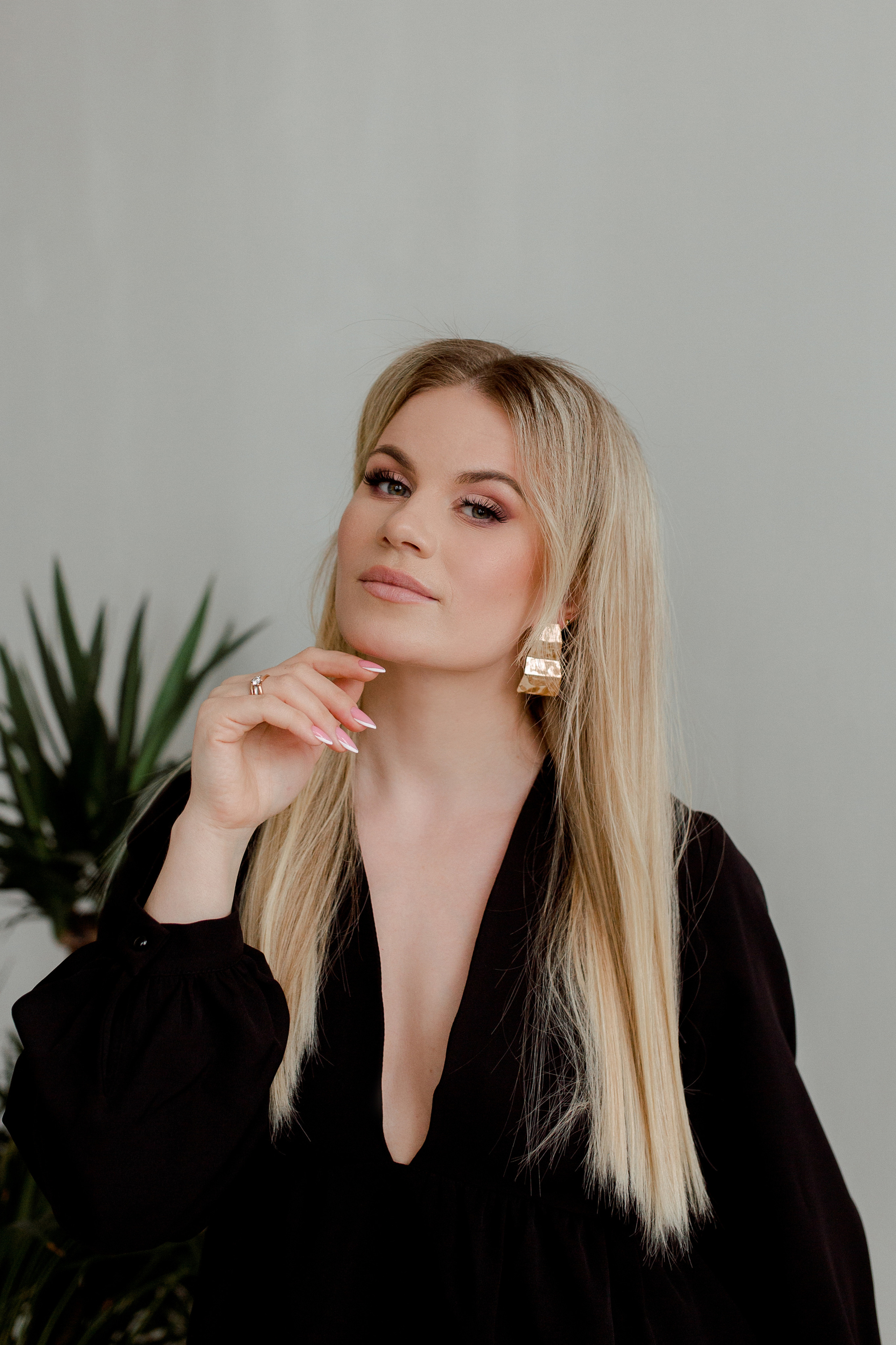 Анна. Главная