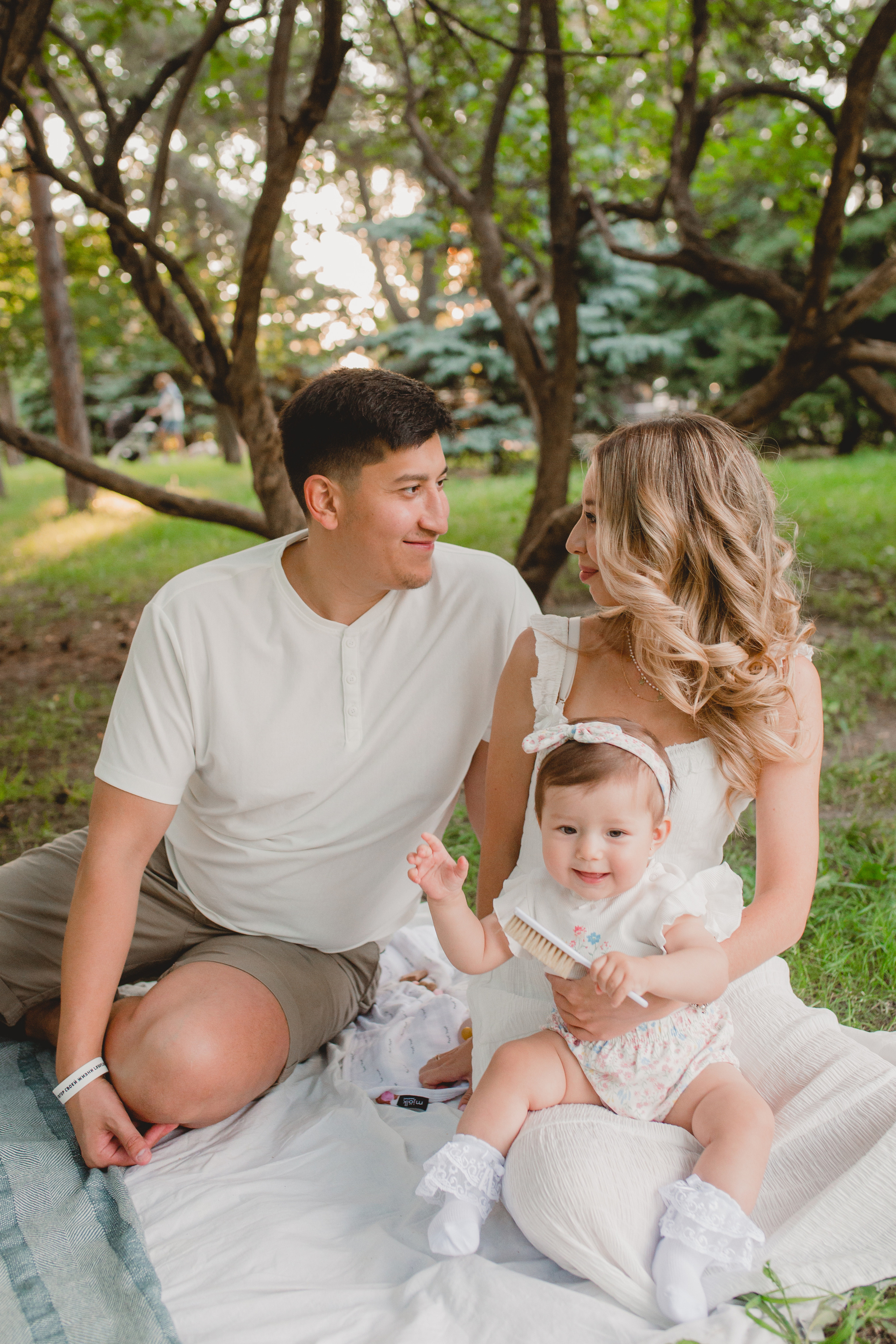 Семья Аделины. Главная