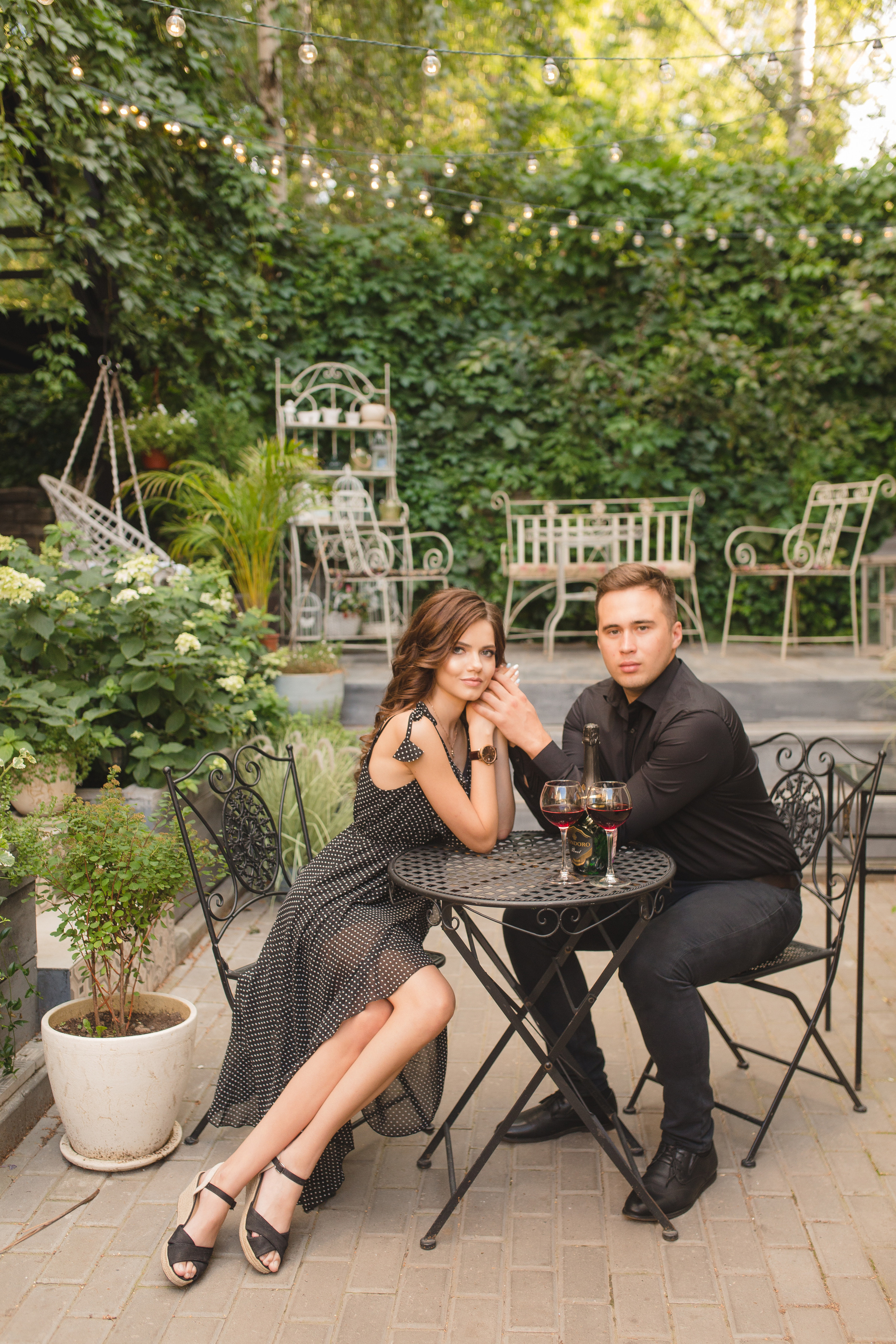 Рената и Самат. Главная