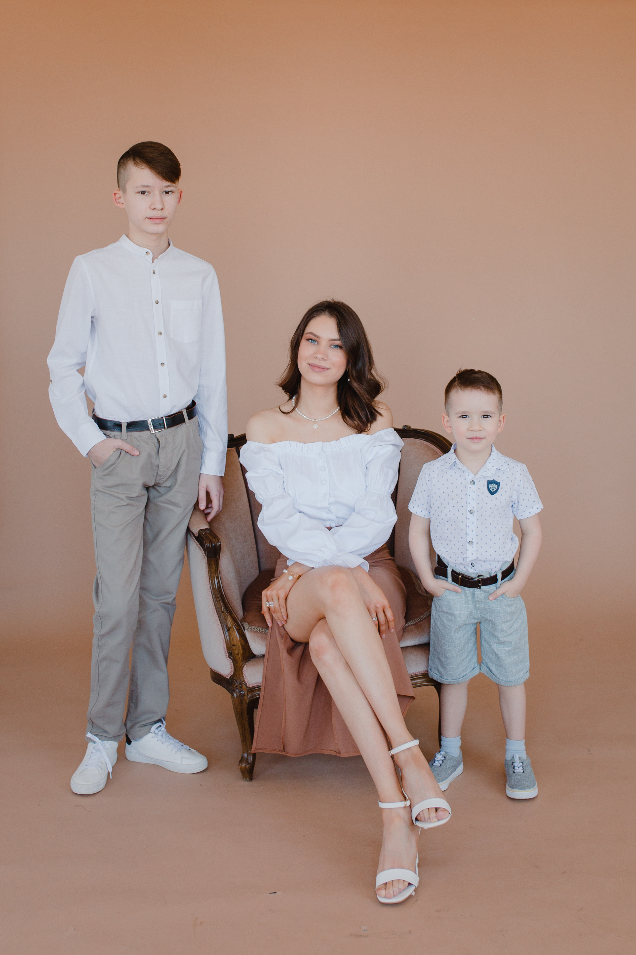 Семья Регины. Главная