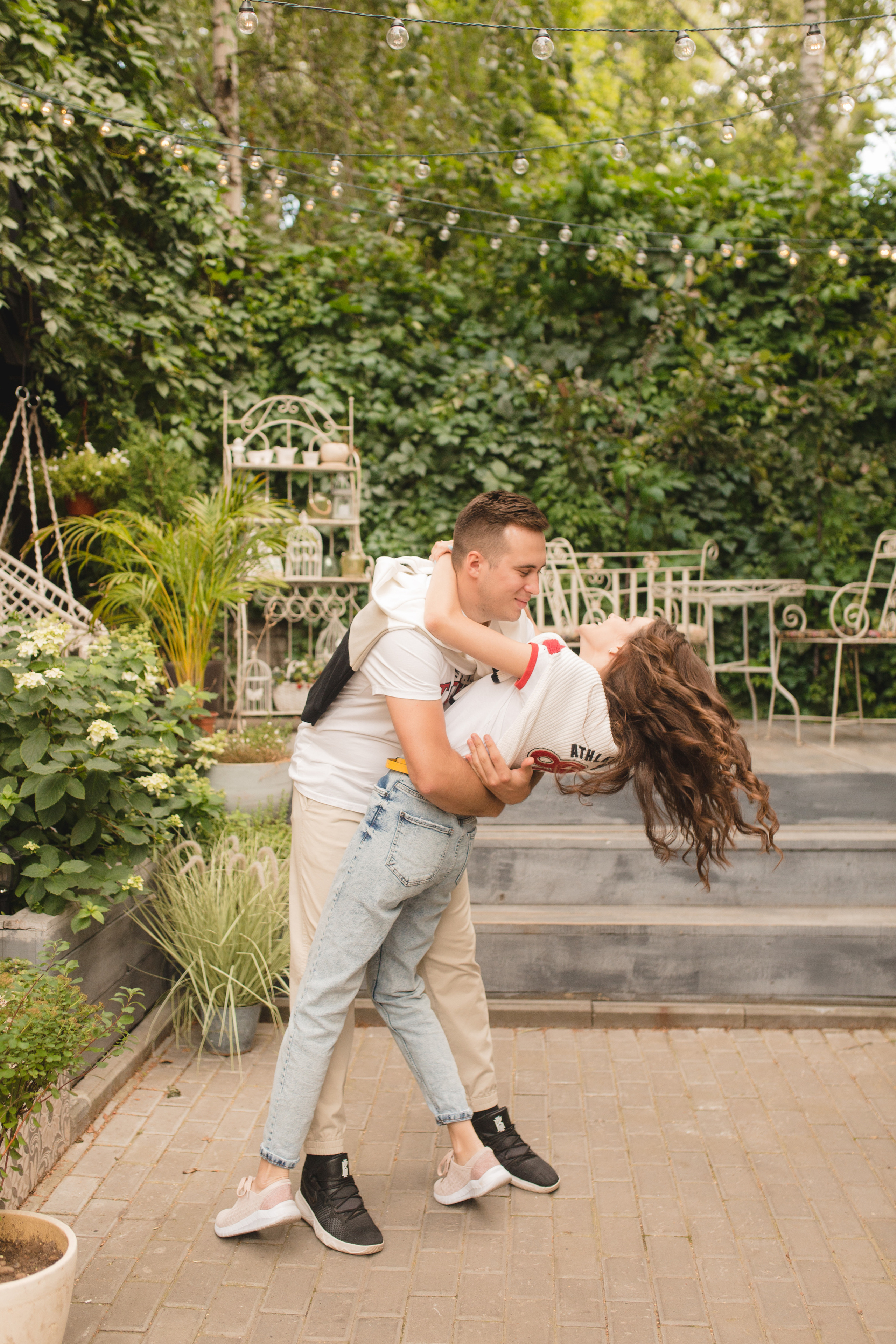 Рената и Самат. Главная