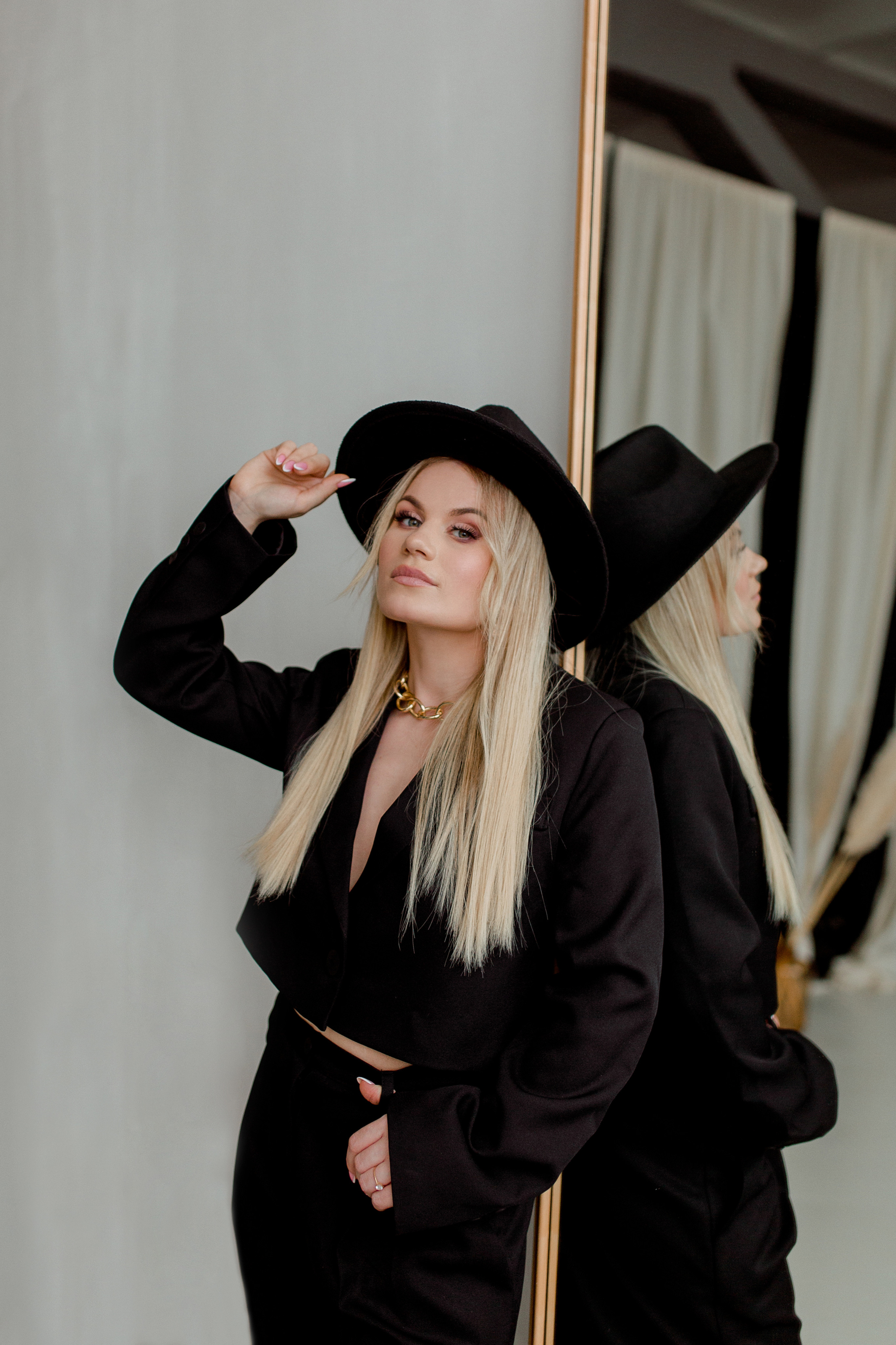 Анна. Главная