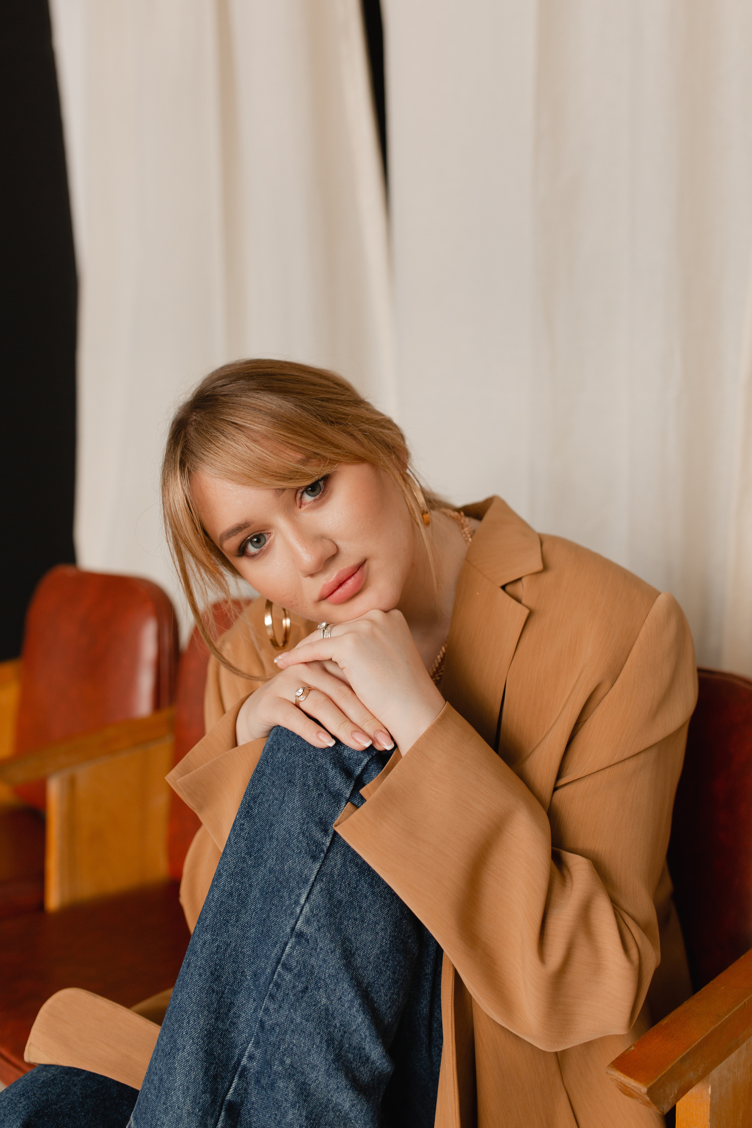 Алсу. Главная