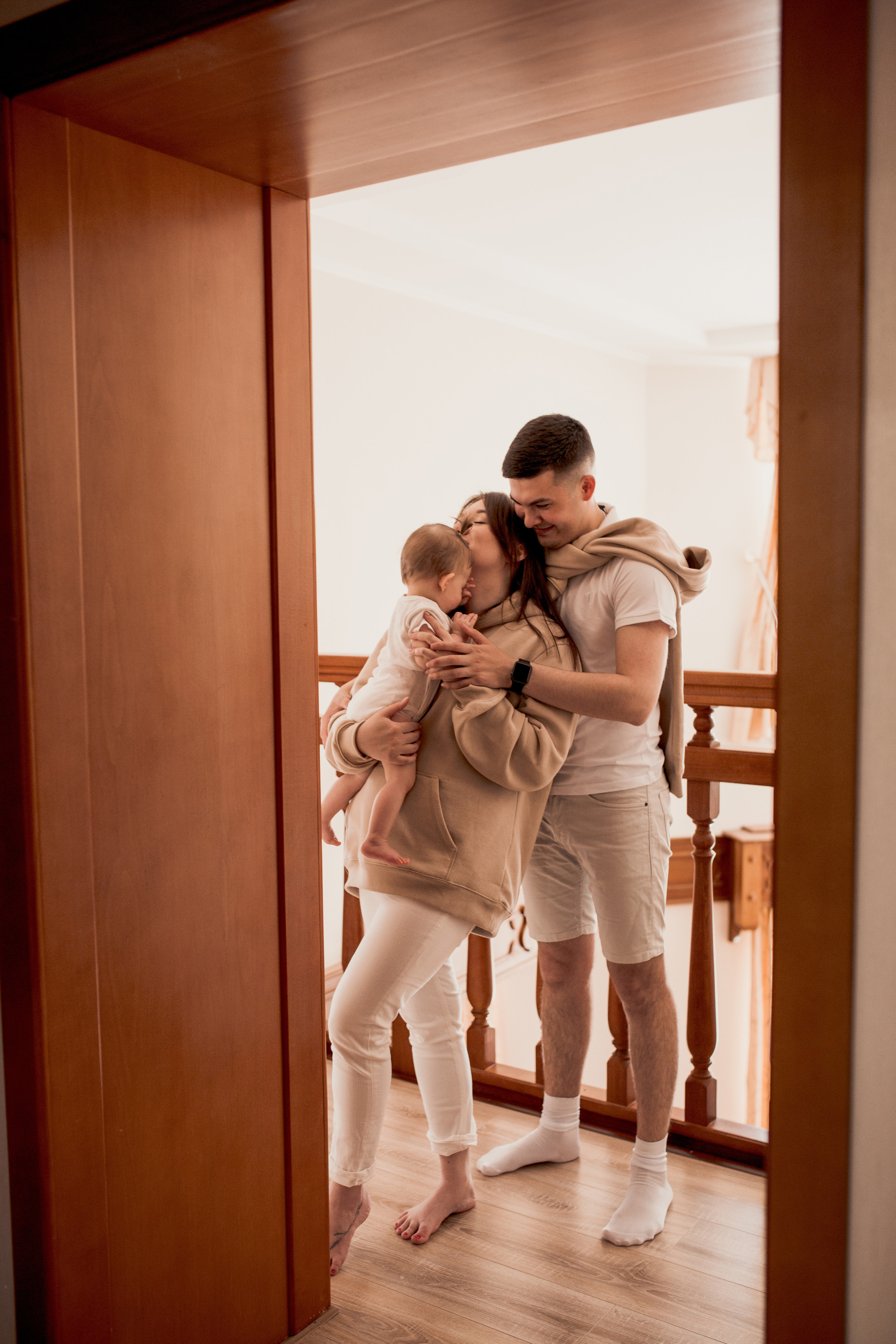 Алсу, Руслан и Раиночка дома. Главная