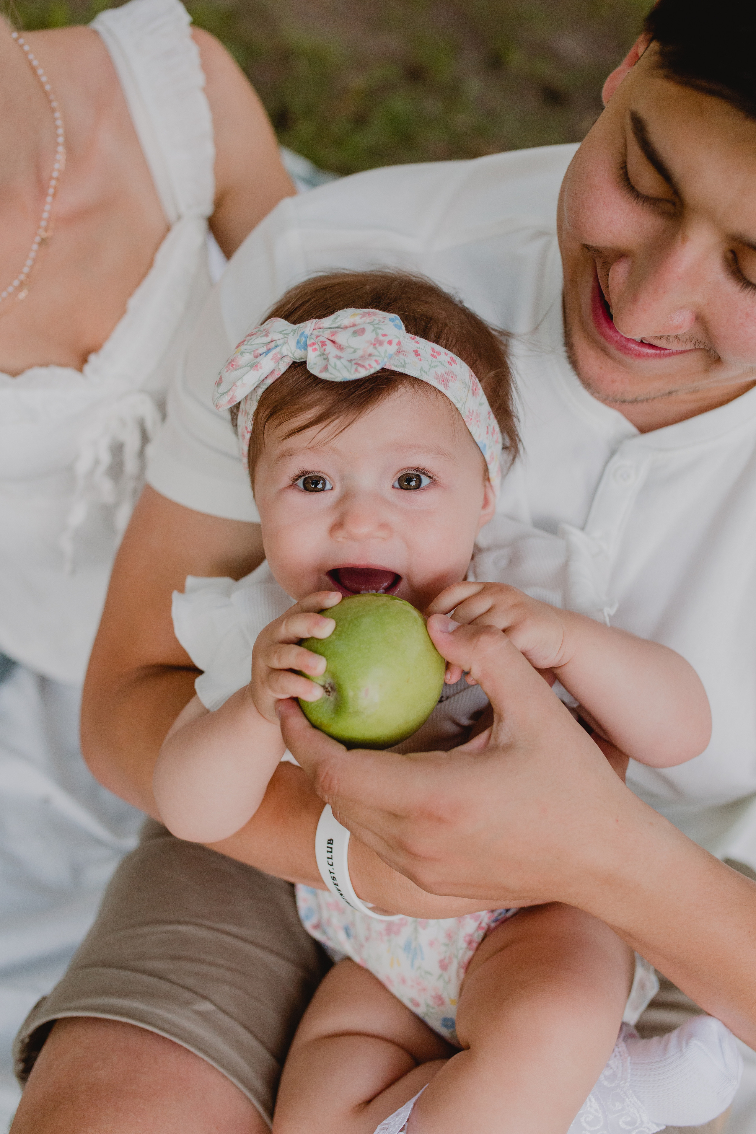 Семья Аделины. Главная