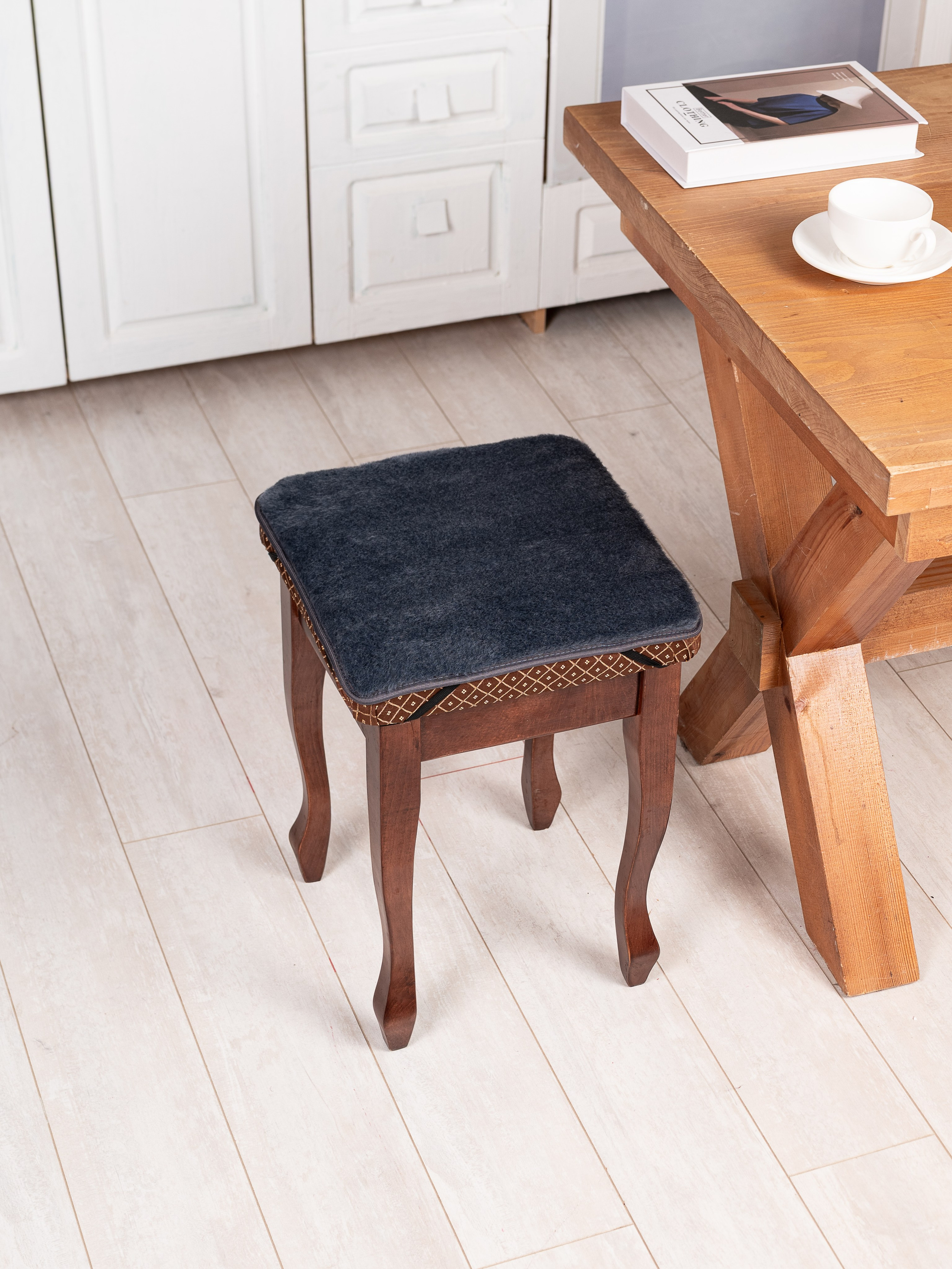 Накидки на стулья. Предметный фотограф, фото для маркетплейсов Пятигорск, КМВ