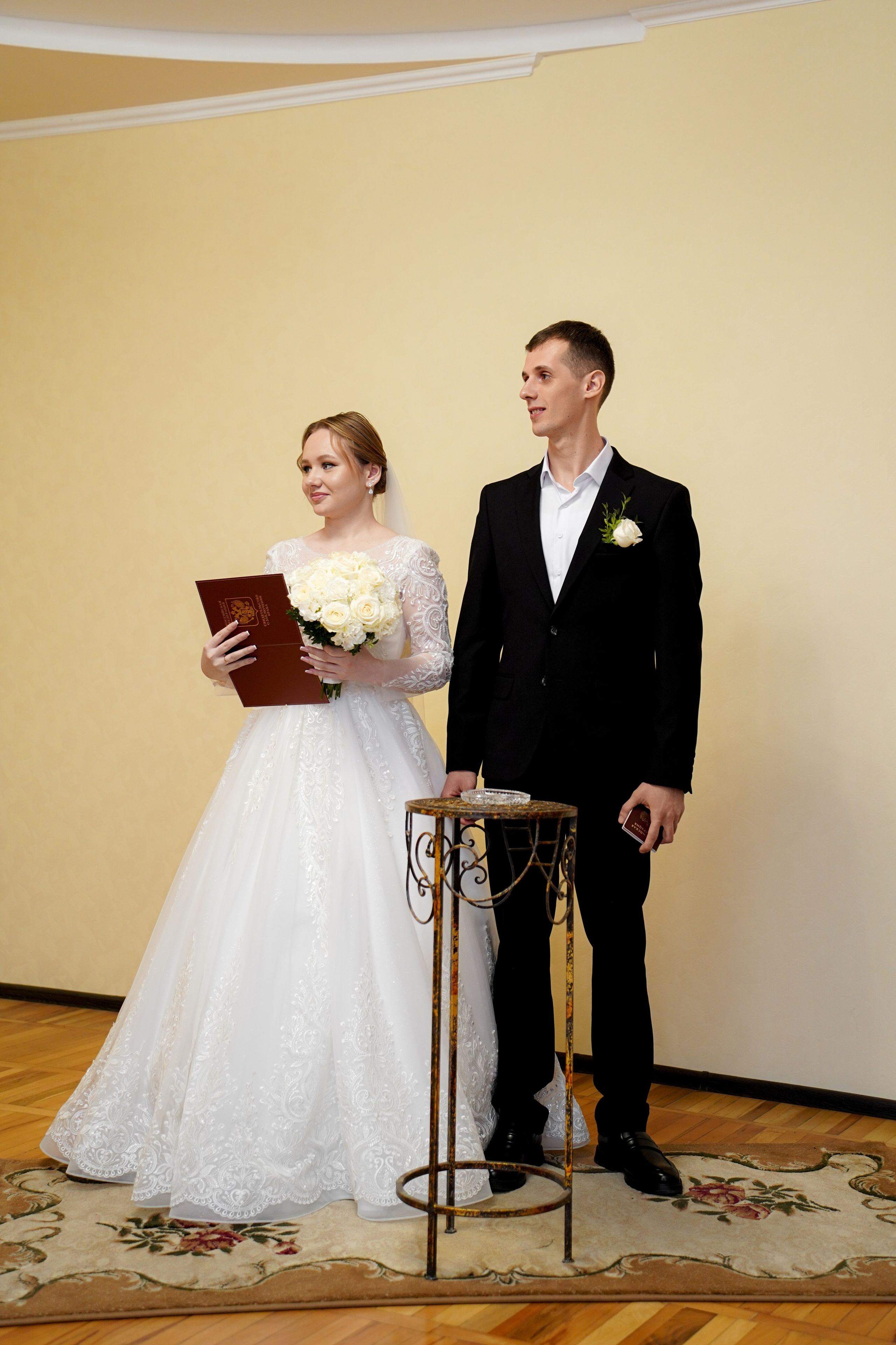 Свадебная фотосессия в ЗАГСе на Западном. Свадебный фотограф в Ростове-на-Дону. Таинство Крещения и Венчания, семейные фотосессии. Алёна Чёботова