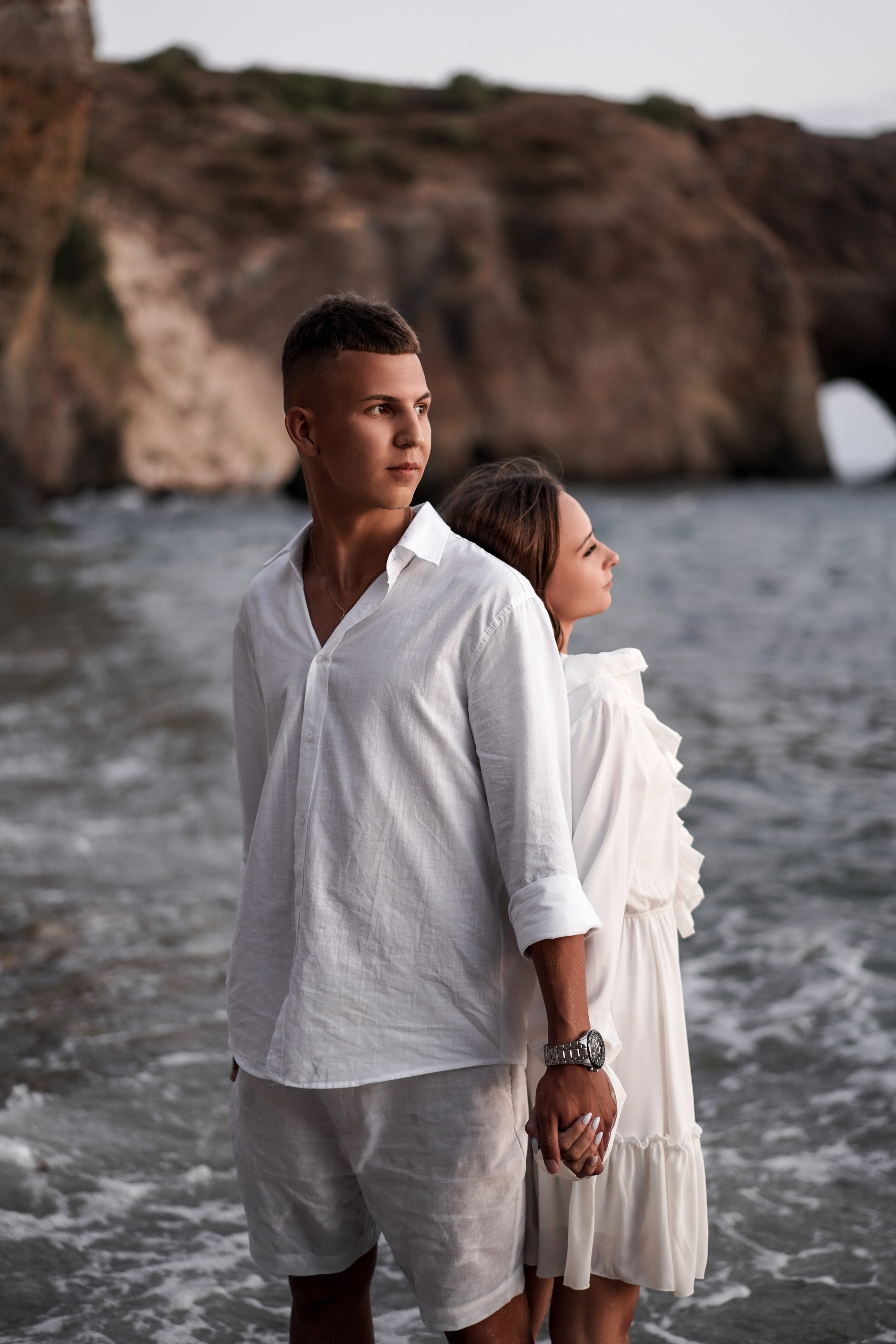 Матвей и Софья на фотосессии дикого пляжа Грот Дианы в Крыму. Свадебный фотограф в Ростове-на-Дону. Таинство Крещения и Венчания, семейные фотосессии. Алёна Чёботова