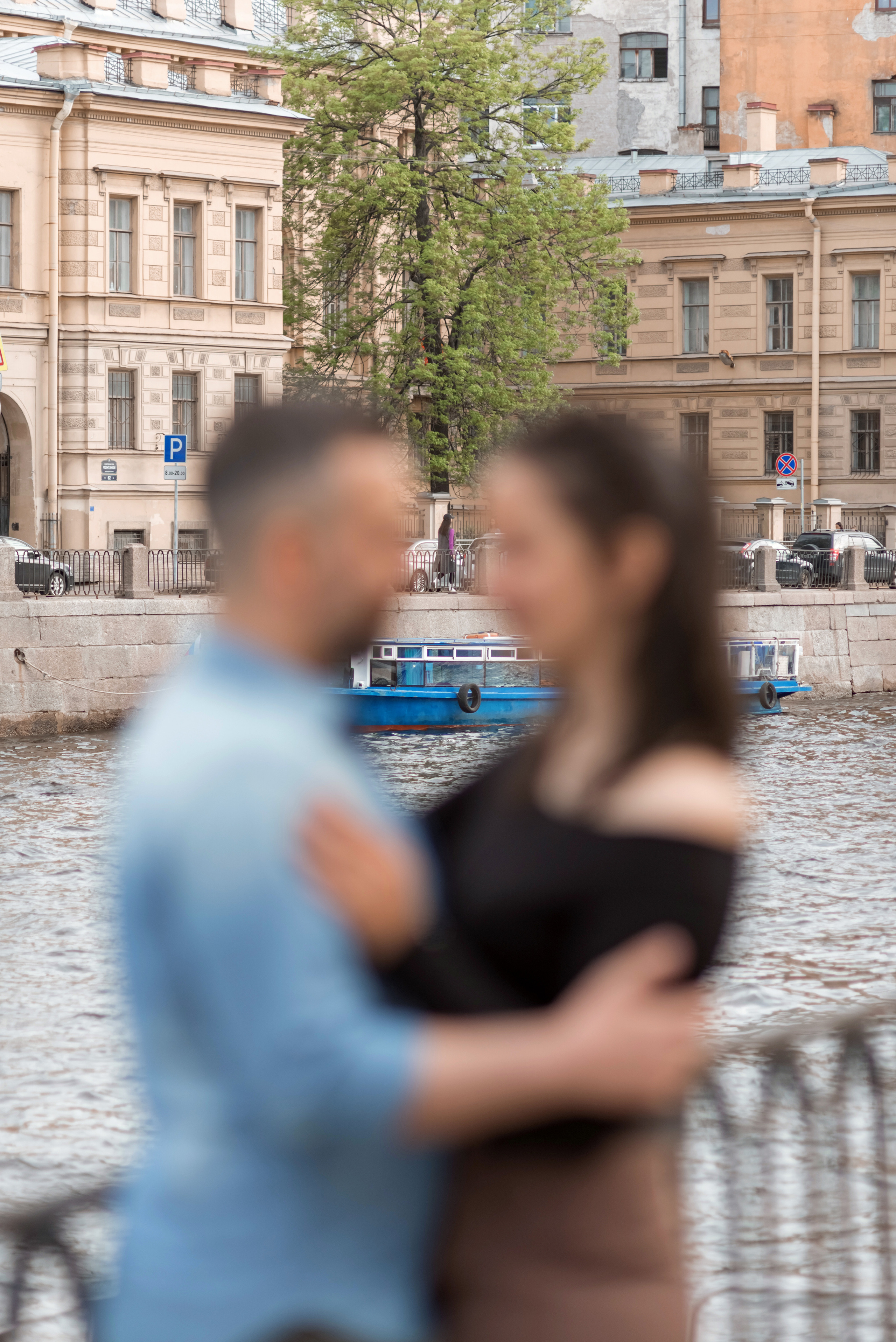 Семейная фотосессия дома и на прогулке по Санкт-Петербургу. Фотограф Юлия Кондратьева