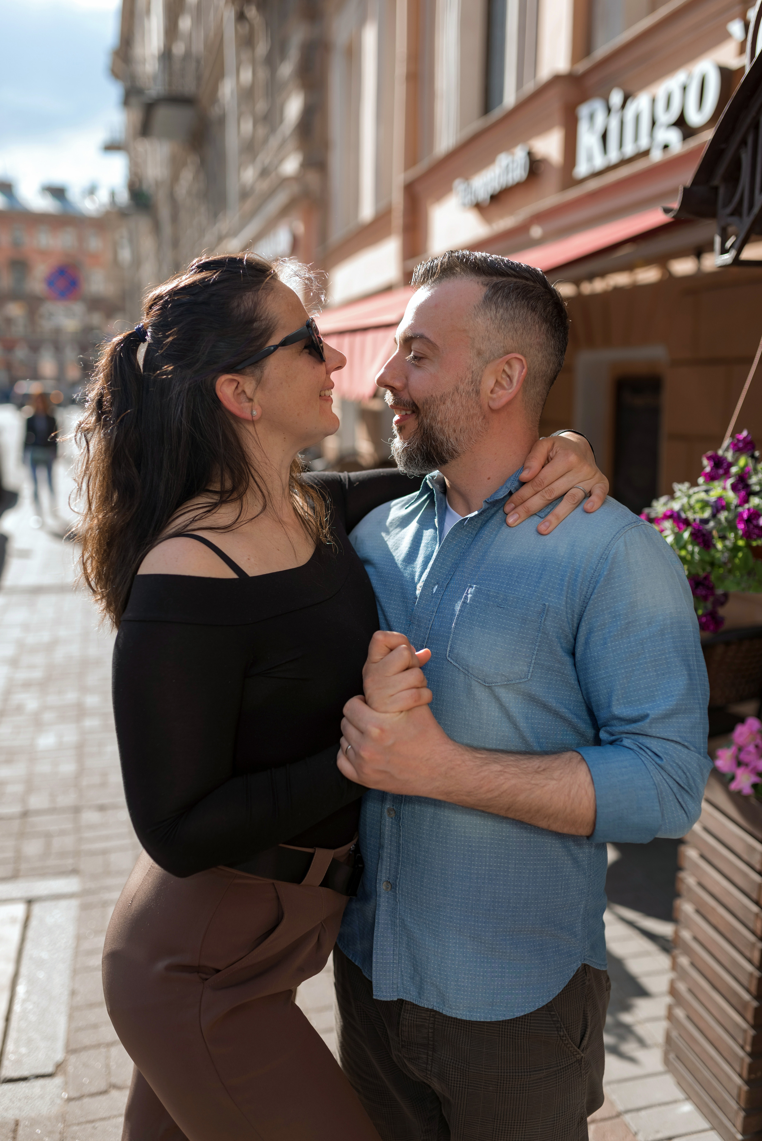 Семейная фотосессия дома и на прогулке по Санкт-Петербургу. Фотограф Юлия Кондратьева