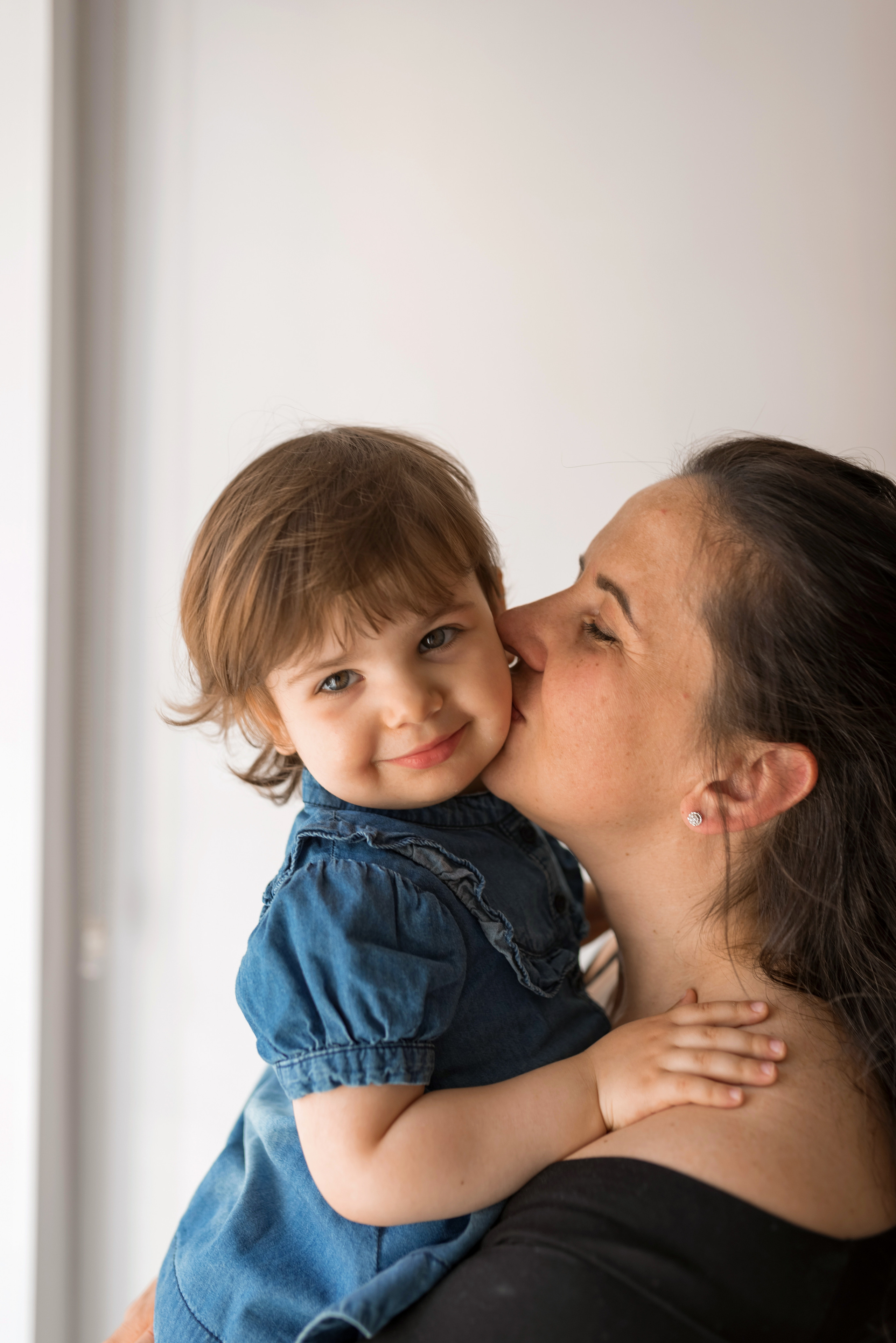 Семейная фотосессия дома и на прогулке по Санкт-Петербургу. Фотограф Юлия Кондратьева