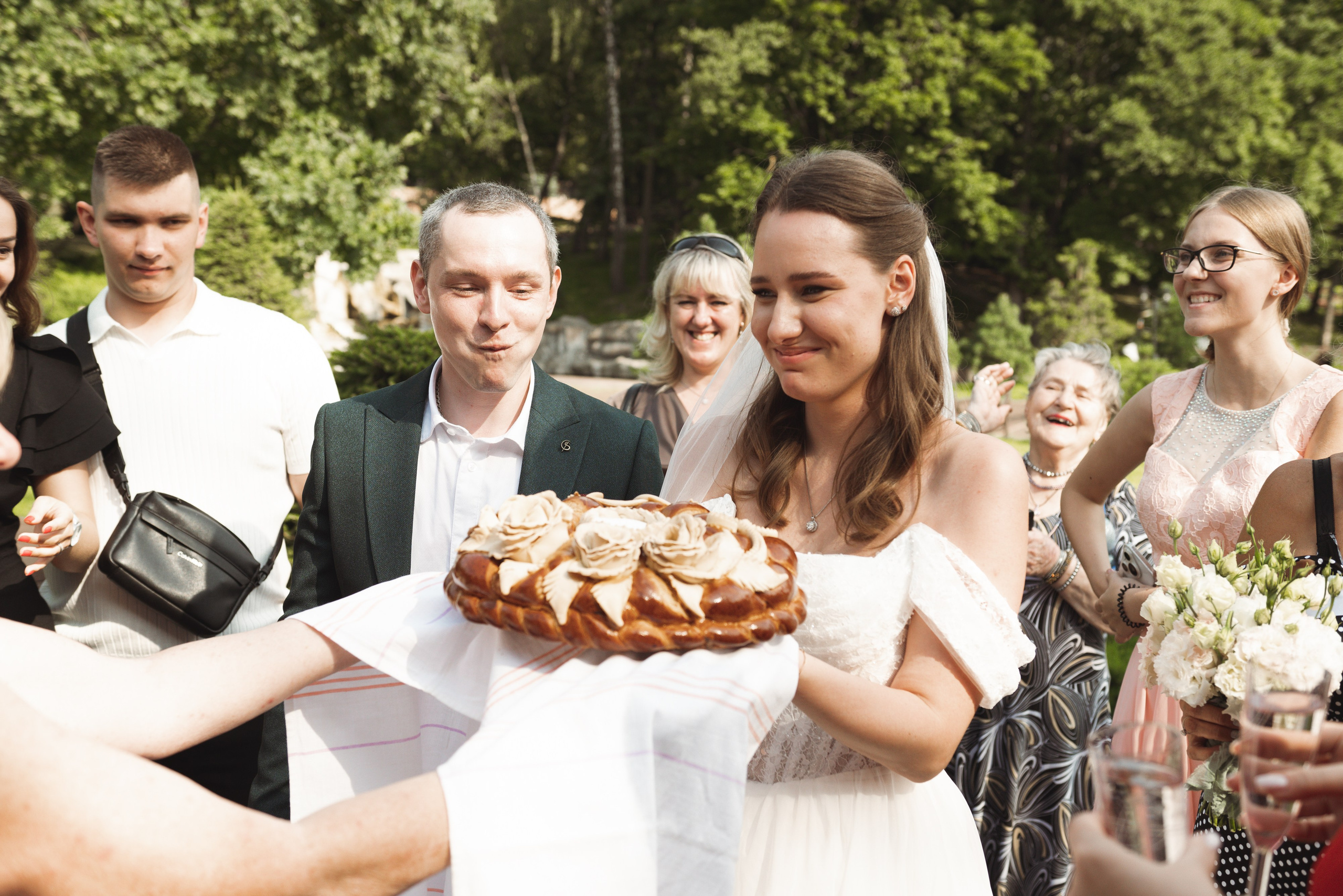 Свадьба в ЗаВидное. Фотограф Москва Настя Профотовна. Репортажные, свадебные и контент фотосессии