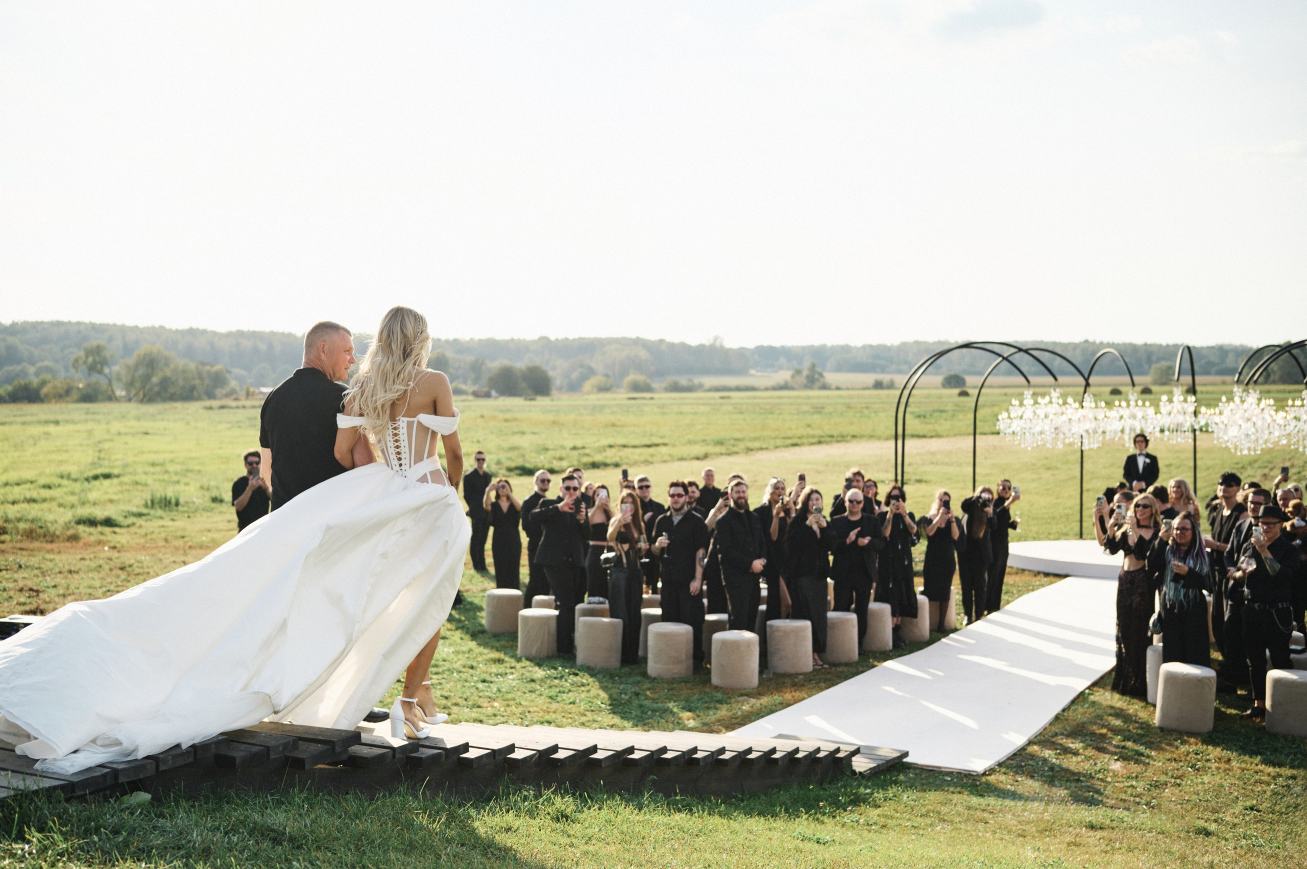 Mary Gu & Toli Wildways. VENSKAYA WEDDING & EVENT PLANNER