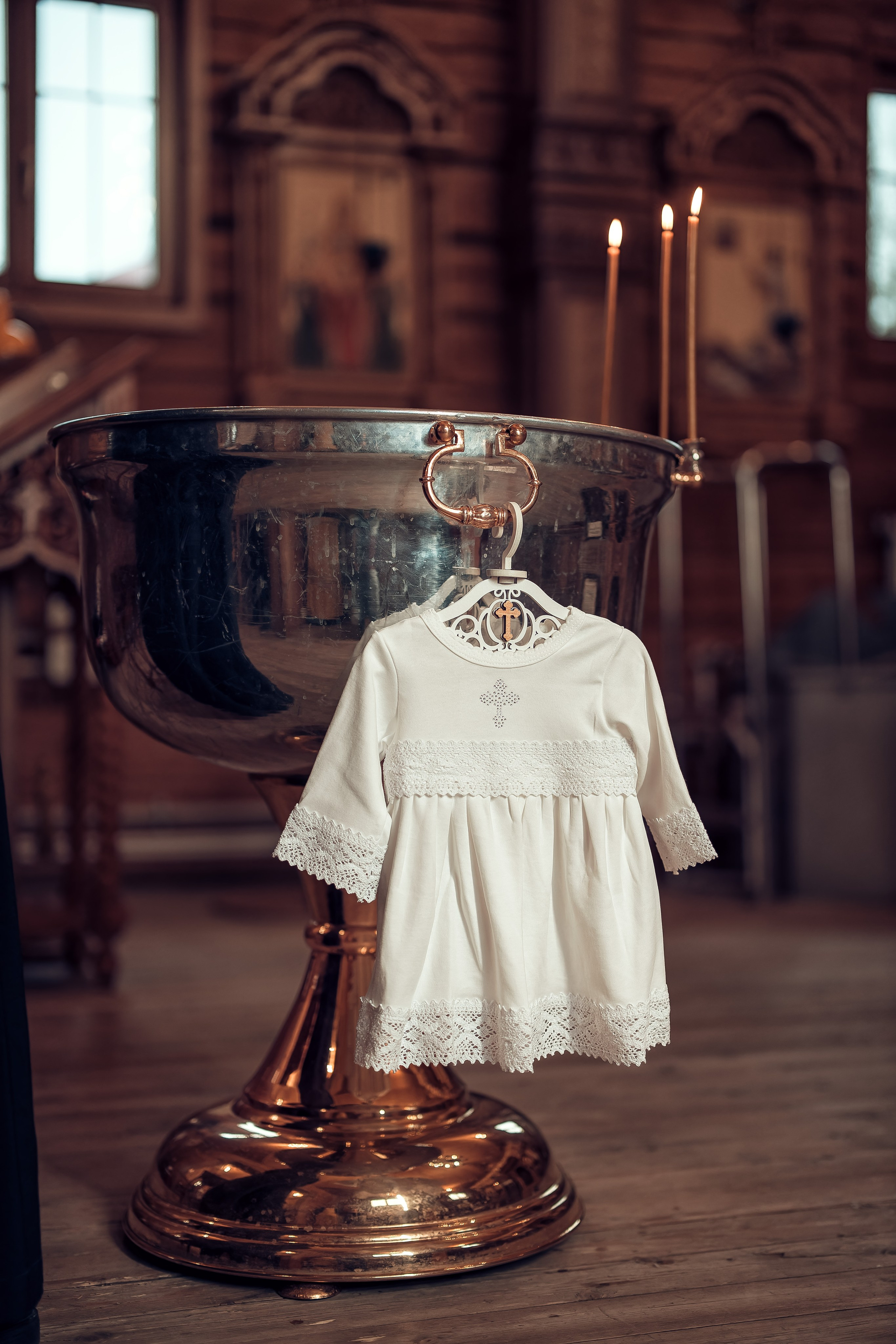 Таинства Крещения и Венчания в Старом Осколе. Фотостудия для новорожденных в Старом Осколе Гильфановых Юрия и Ольги