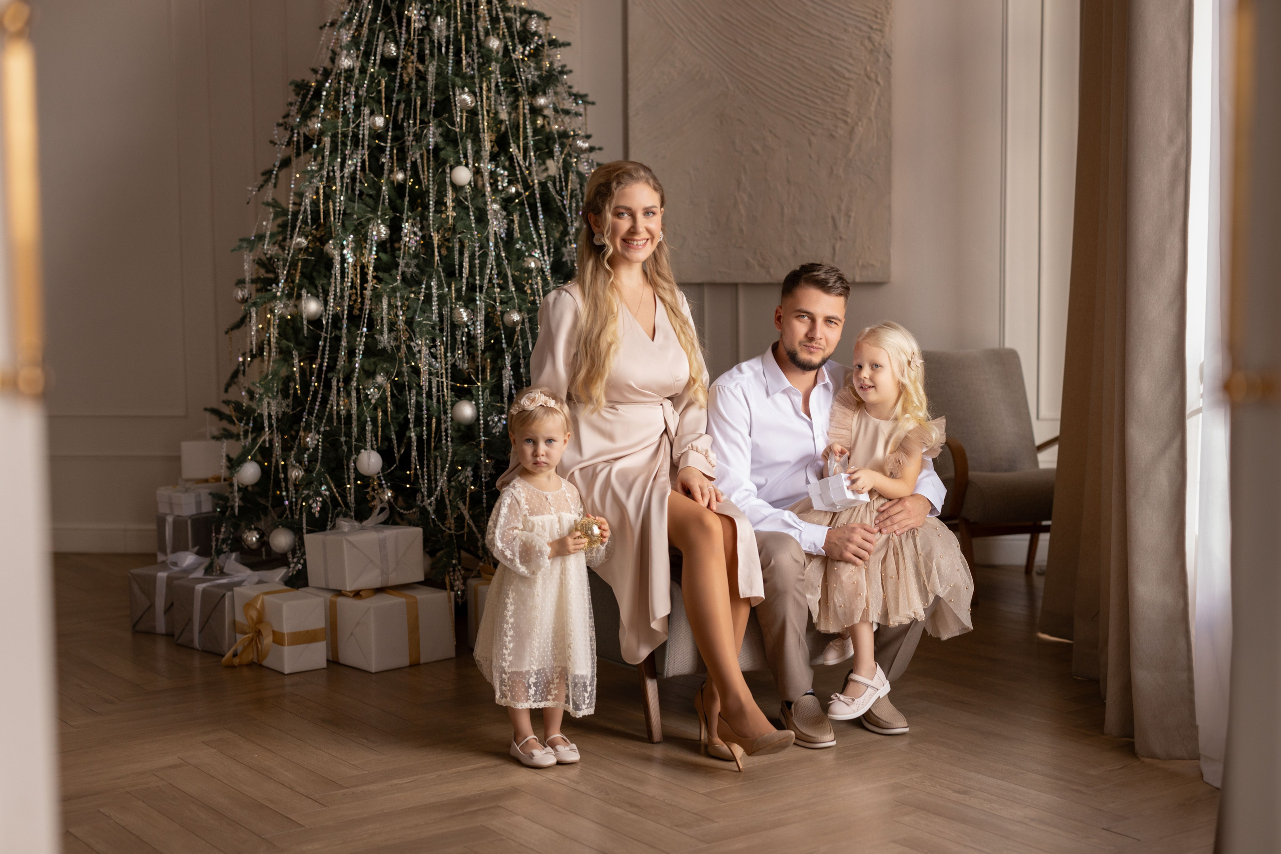Семья на Новый год. Людмила Седлярова — Профессиональный женский фотограф в Москве
