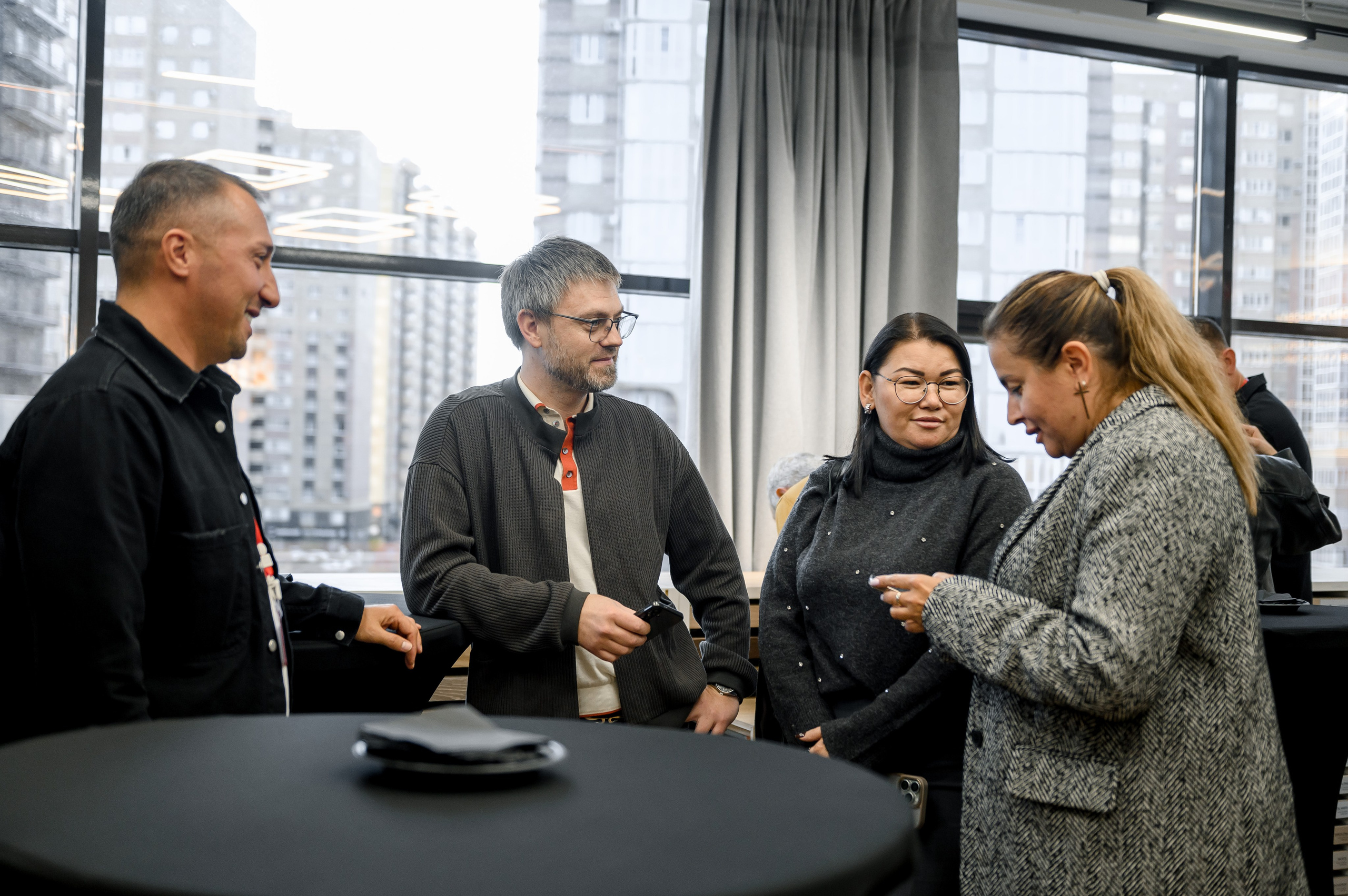 Открытие паркетного салона Coswick. Свадебный и семейный фотограф в Ставрополе Роман Иванов
