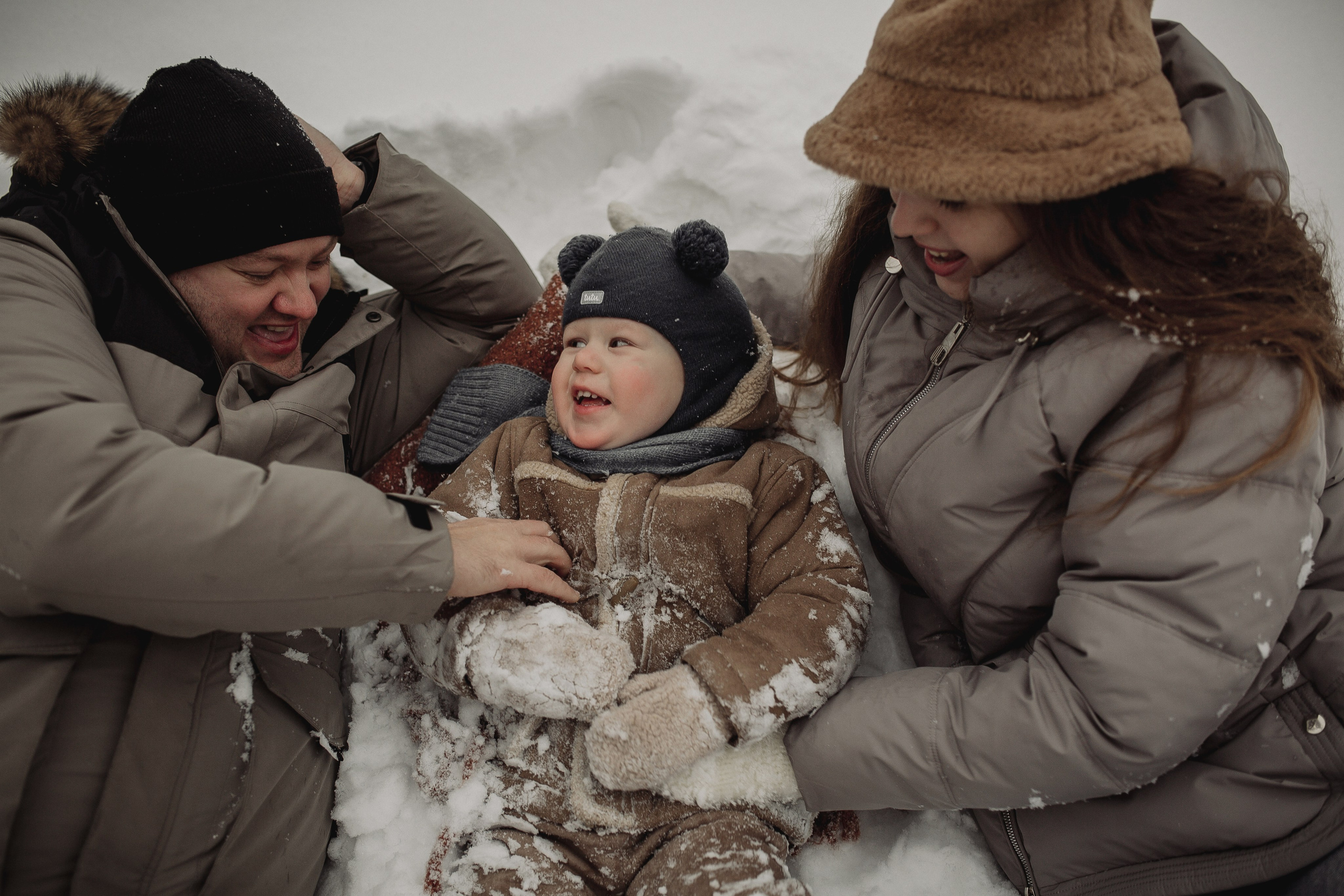 Снежное волшебство Рома, Лиза и Илюша. Семейный и свадебный фотограф в Саратове Катерина Оленская