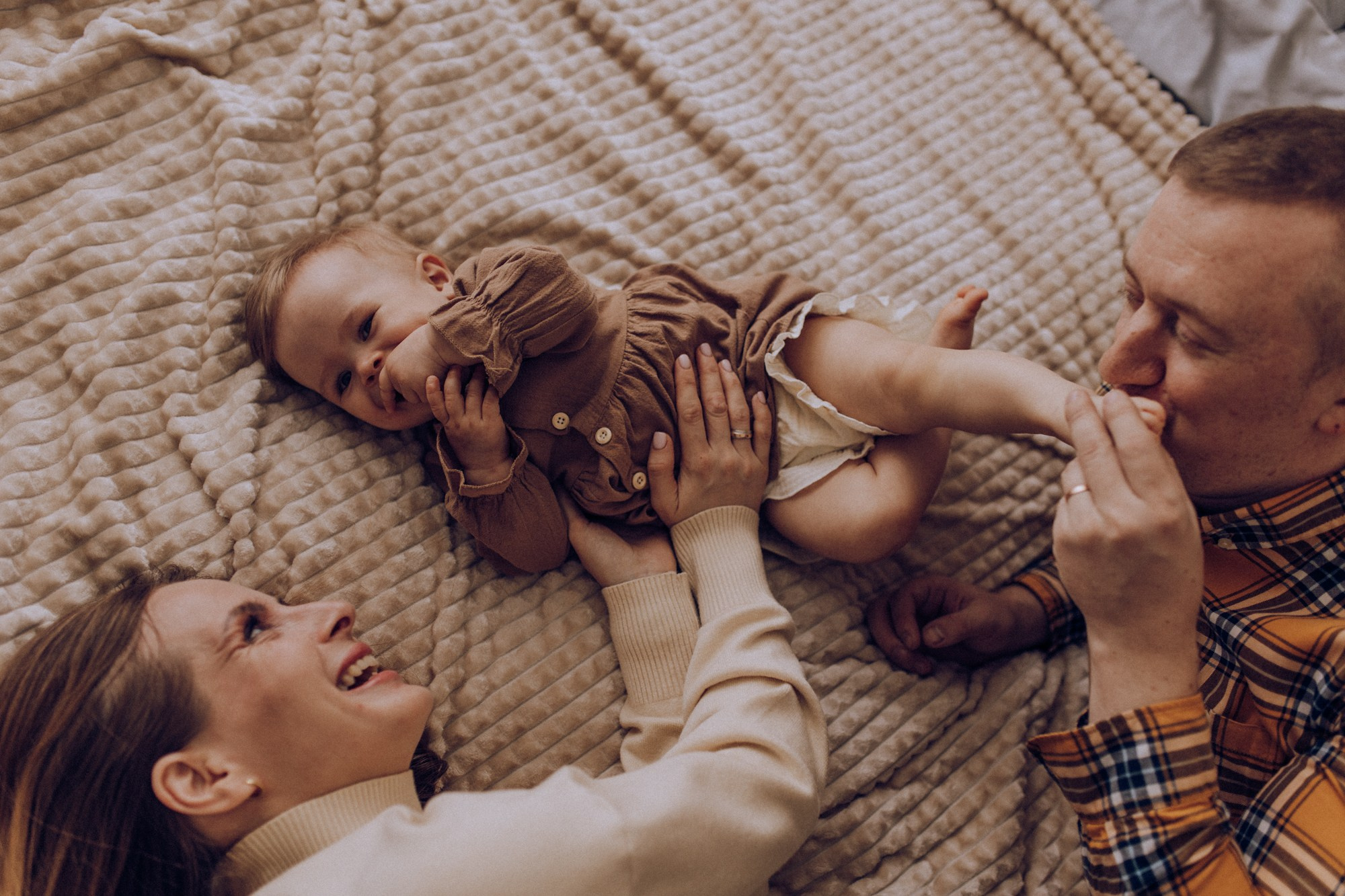 Семейные фотосессии (в студии, на улице или у вас дома). Фотограф Антонина Знак. Семейные фотосессии. Москва и МО