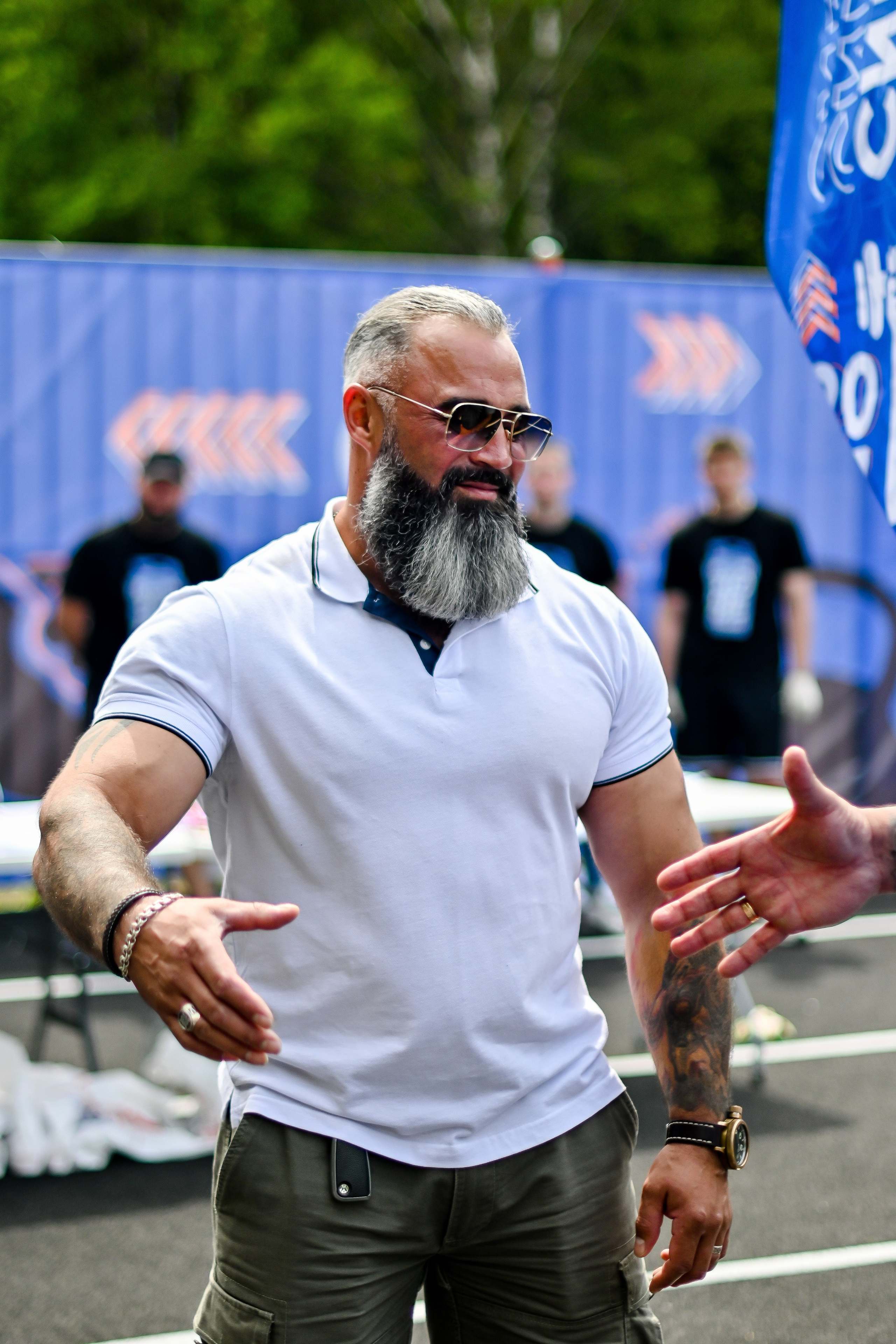 СТРОНГ. Фотограф для бизнесконтента, репортажей и семейного альбома в Москве