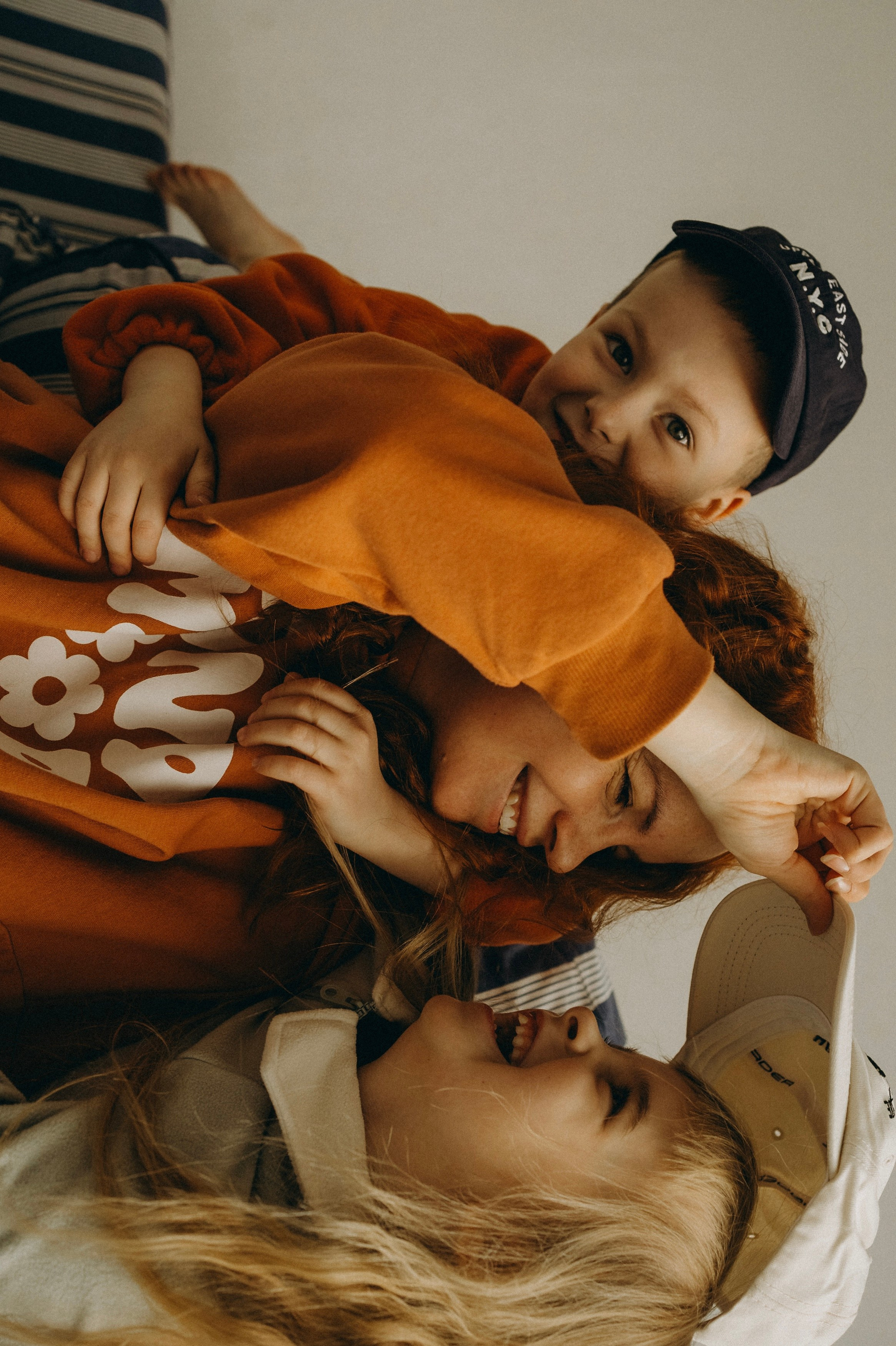 Алина, Юля, Леша. Главная