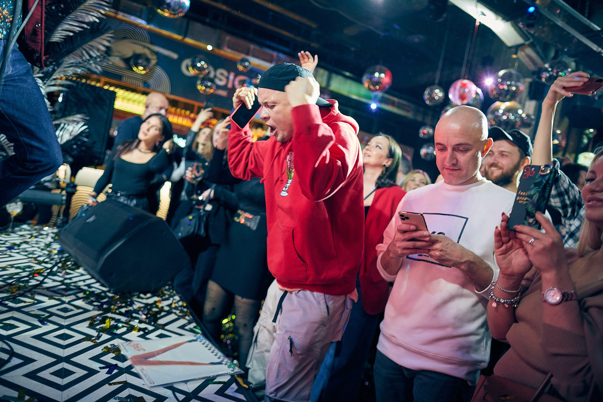 репортажная фотосъёмка музыкального события для соцсетей