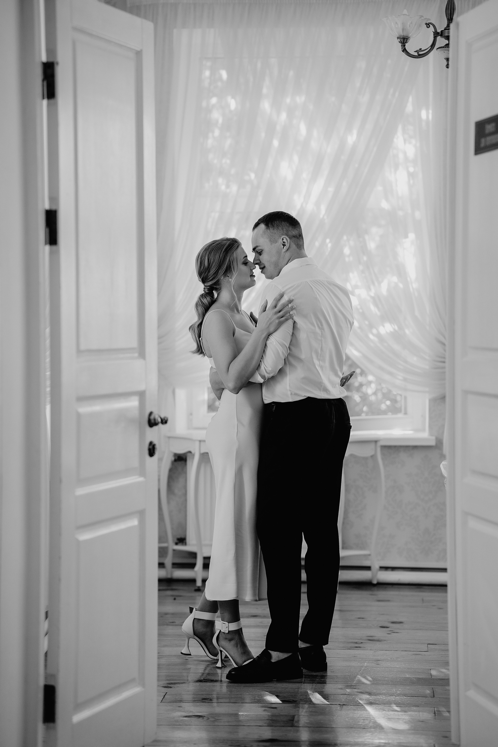 АРТЕМ & НАТАЛЬЯ | LOVE-STORY. Свадебный и семейный фотограф Юлия Грибанова +7 909-133-66-33