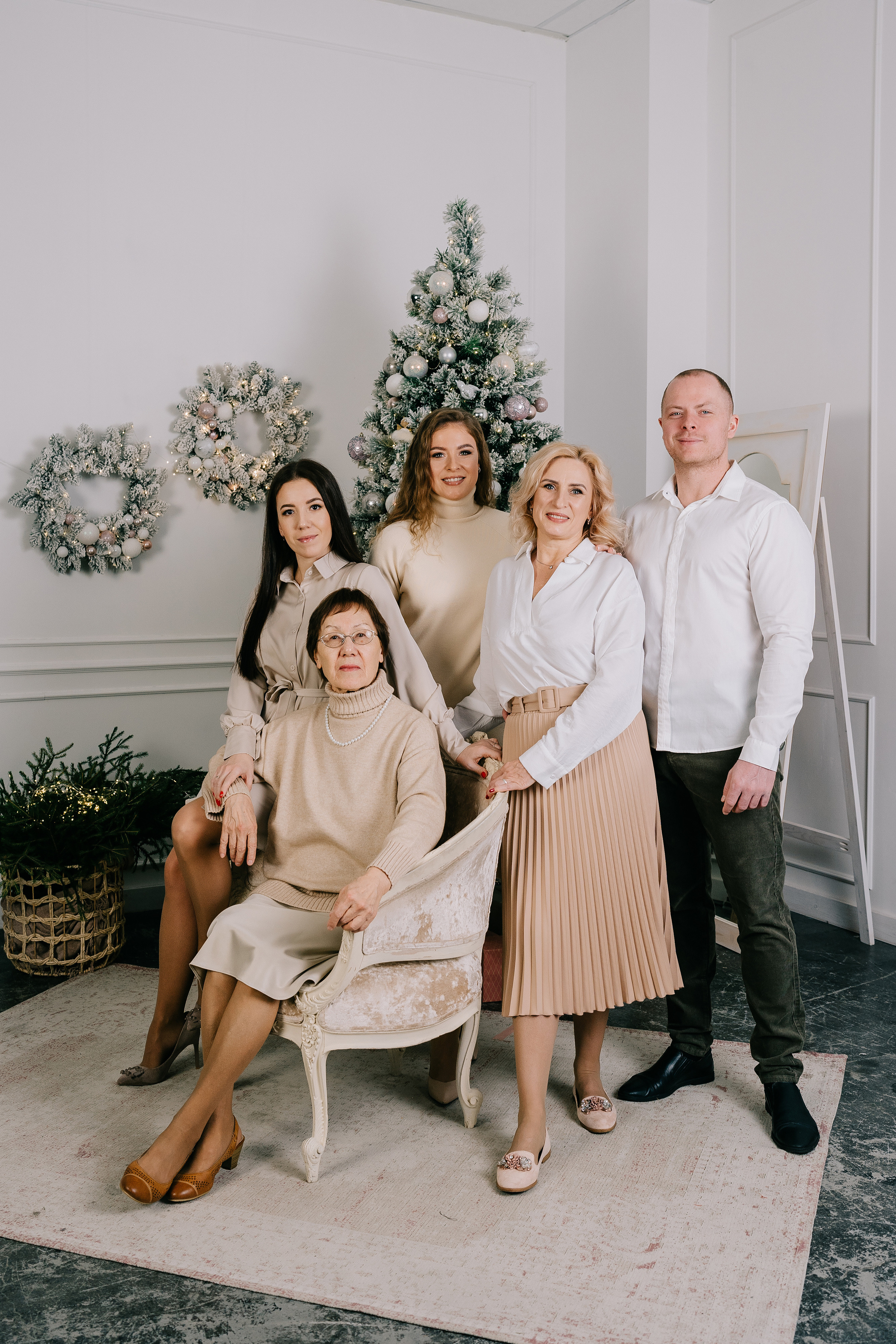 НОВОГОДНЯЯ ФОТОСЕССИЯ БОЛЬШОЙ СЕМЬИ | 24.12.22. Свадебный и семейный фотограф Юлия Грибанова +7 909-133-66-33