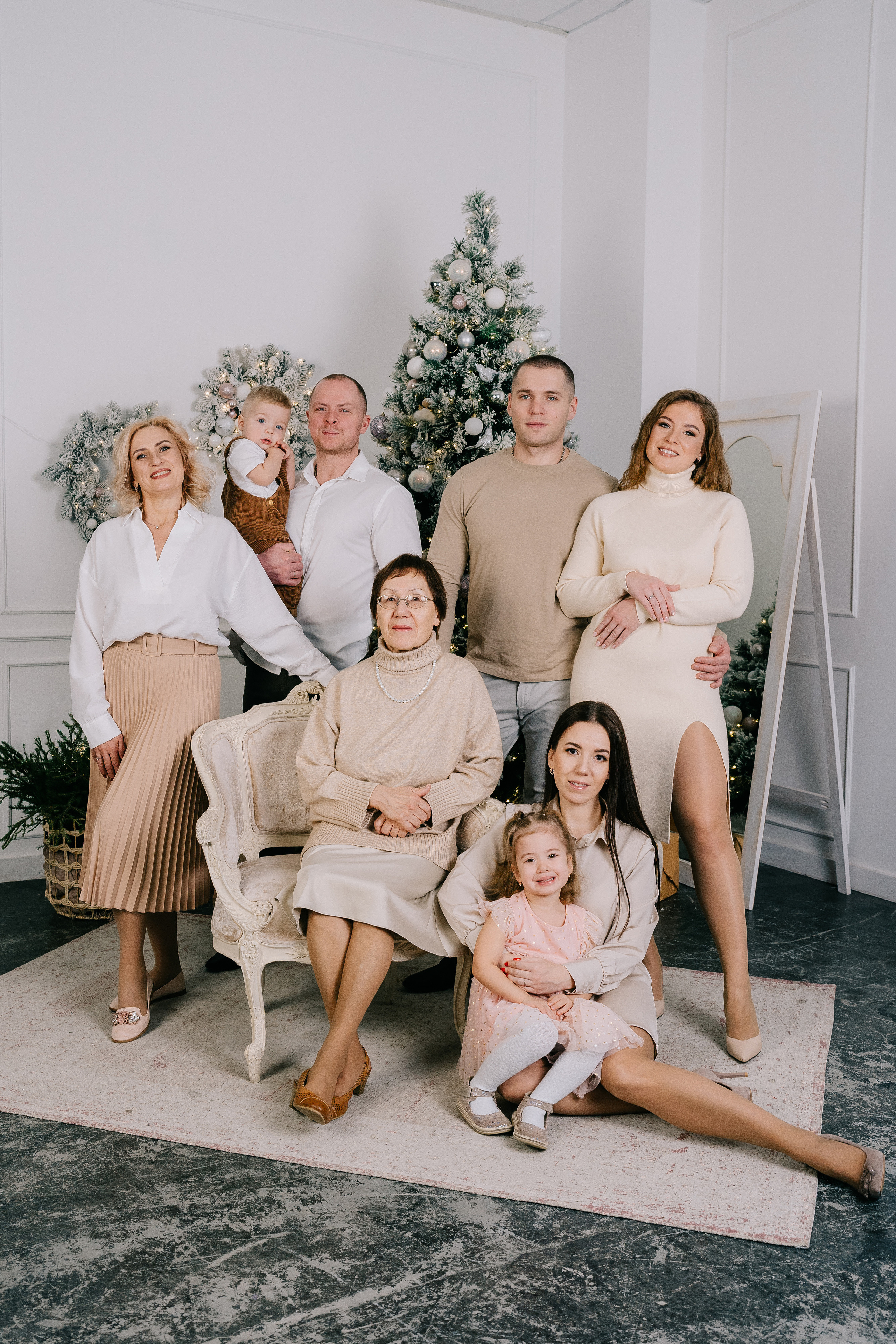 НОВОГОДНЯЯ ФОТОСЕССИЯ БОЛЬШОЙ СЕМЬИ | 24.12.22. Свадебный и семейный фотограф Юлия Грибанова +7 909-133-66-33