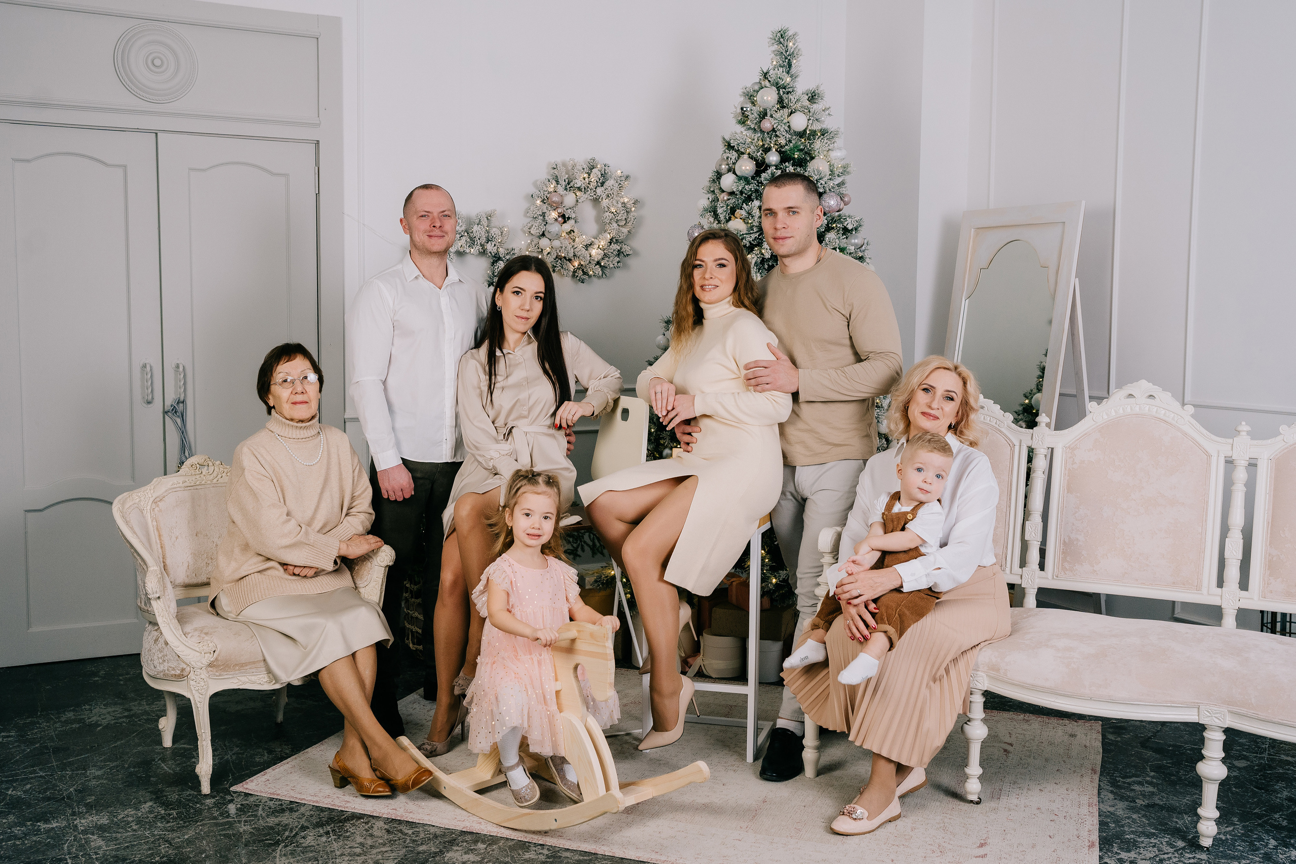 НОВОГОДНЯЯ ФОТОСЕССИЯ БОЛЬШОЙ СЕМЬИ | 24.12.22. Свадебный и семейный фотограф Юлия Грибанова +7 909-133-66-33