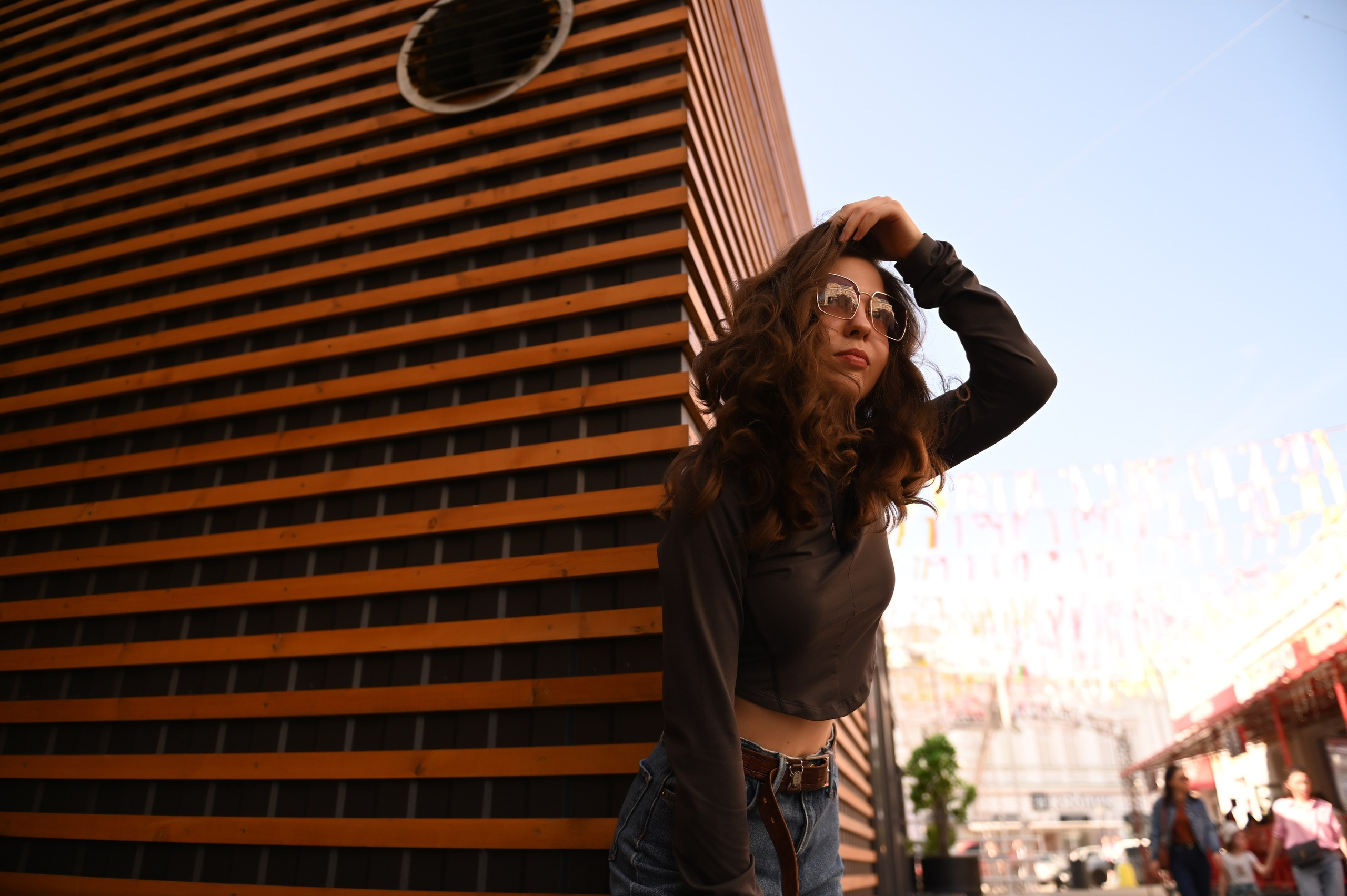 Индивидуальная прогулочная в городе. Свадебный, семейный, детский, контент фотограф в Омске Максим Ильин