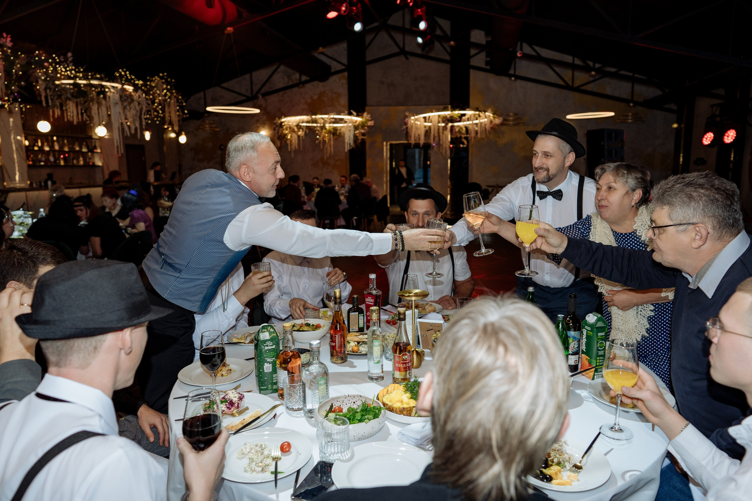 Альбион Тур