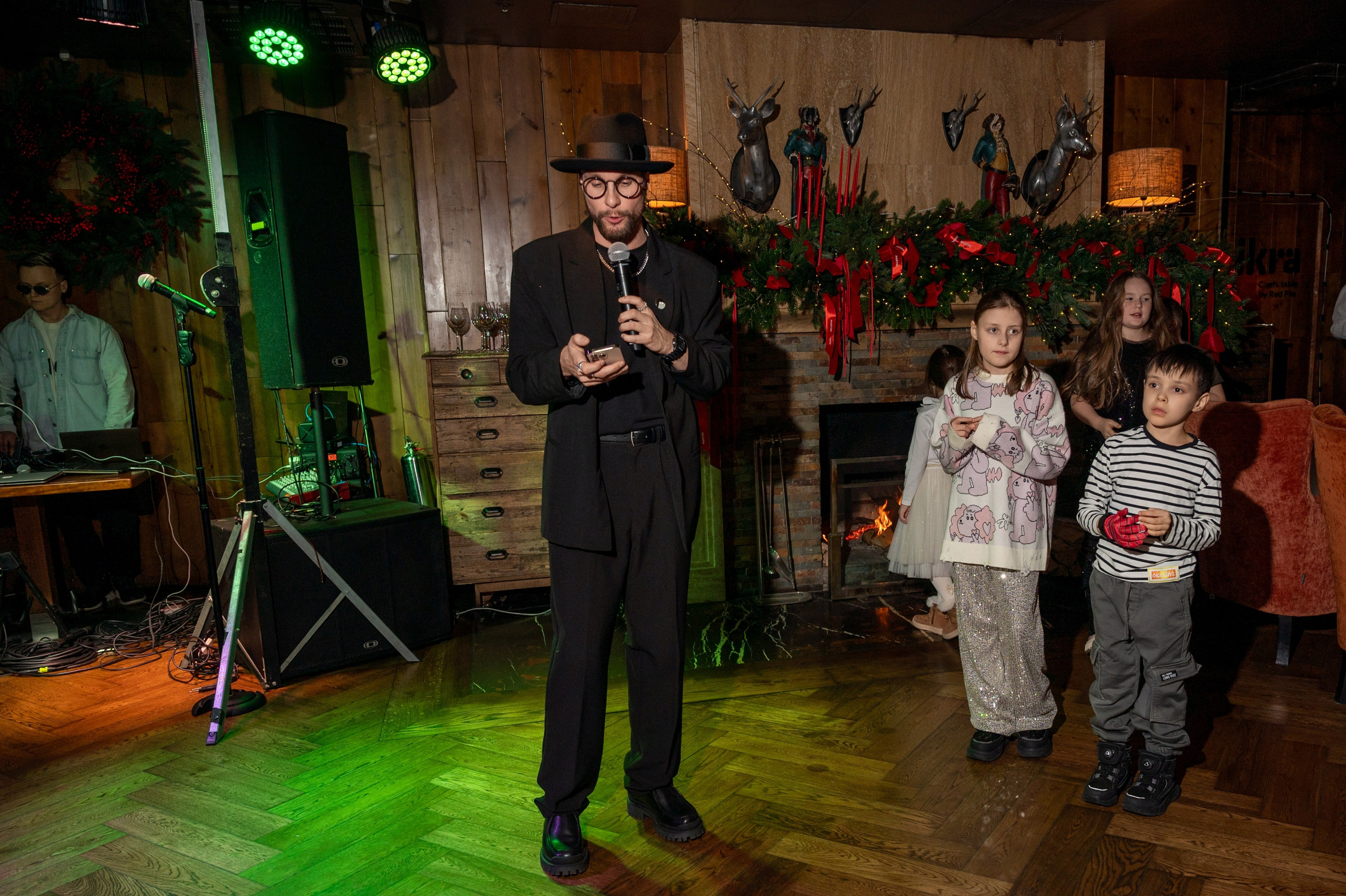 Новый год 2025 в ресторане Red Fox. Репортажный фотограф в Красной Поляне и Сочи Павлюченко Екатерина