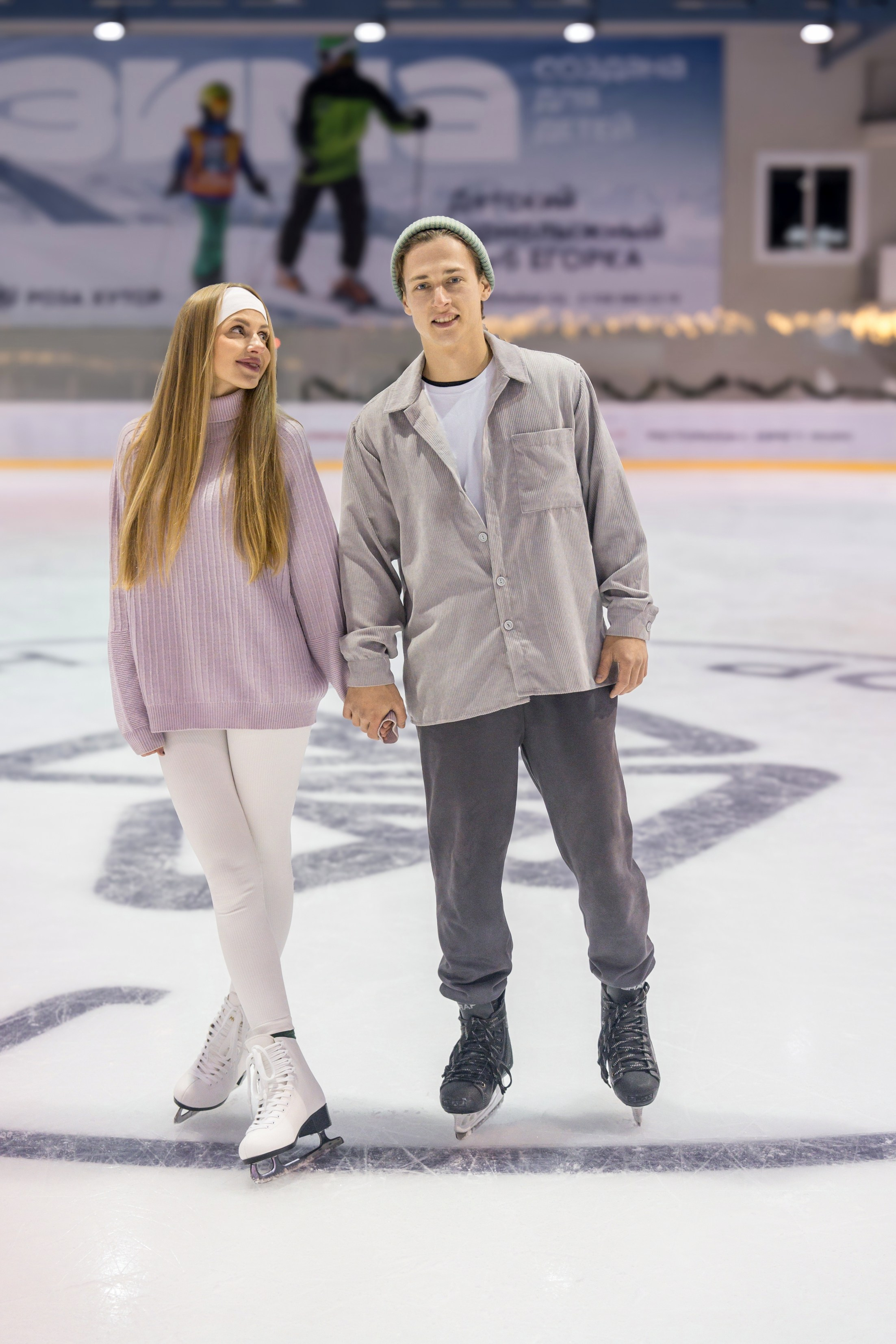 Контент съемка на катке для курорта Роза Хутор. Репортажный фотограф в Красной Поляне и Сочи Павлюченко Екатерина