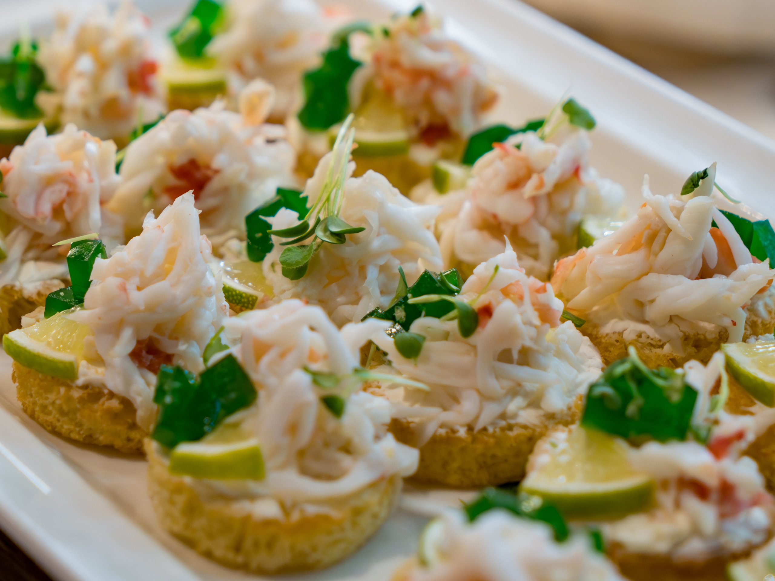 Новый год 2024 в ресторане Эрбелия. Репортажный фотограф в Красной Поляне и Сочи Павлюченко Екатерина