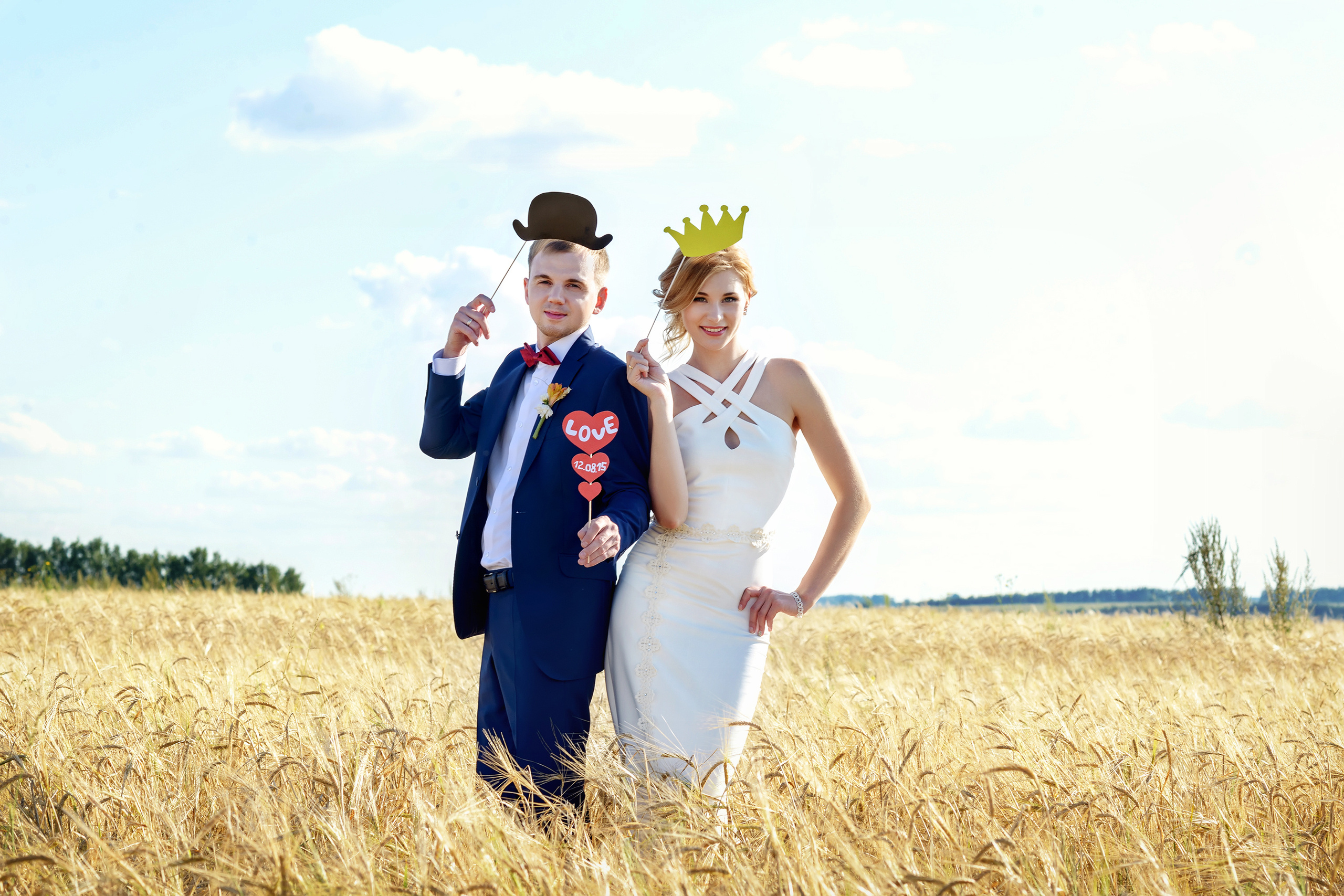 Свадебная фотосессия в поле