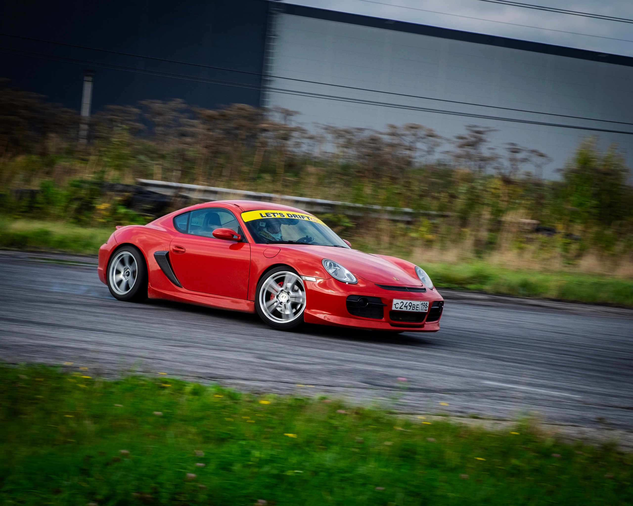 AUTODROM FEST 21.09.25. Автомобильные фотографии и рисунки в Санкт-Петербурги Пашков Дмитрий